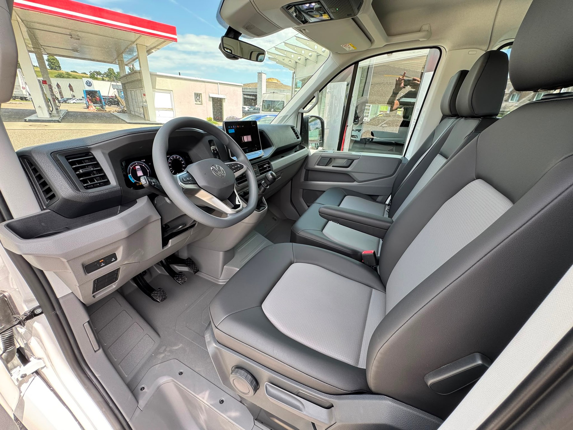 VW Crafter 35 2.0 TDI Entry Doppelkabine-image-8