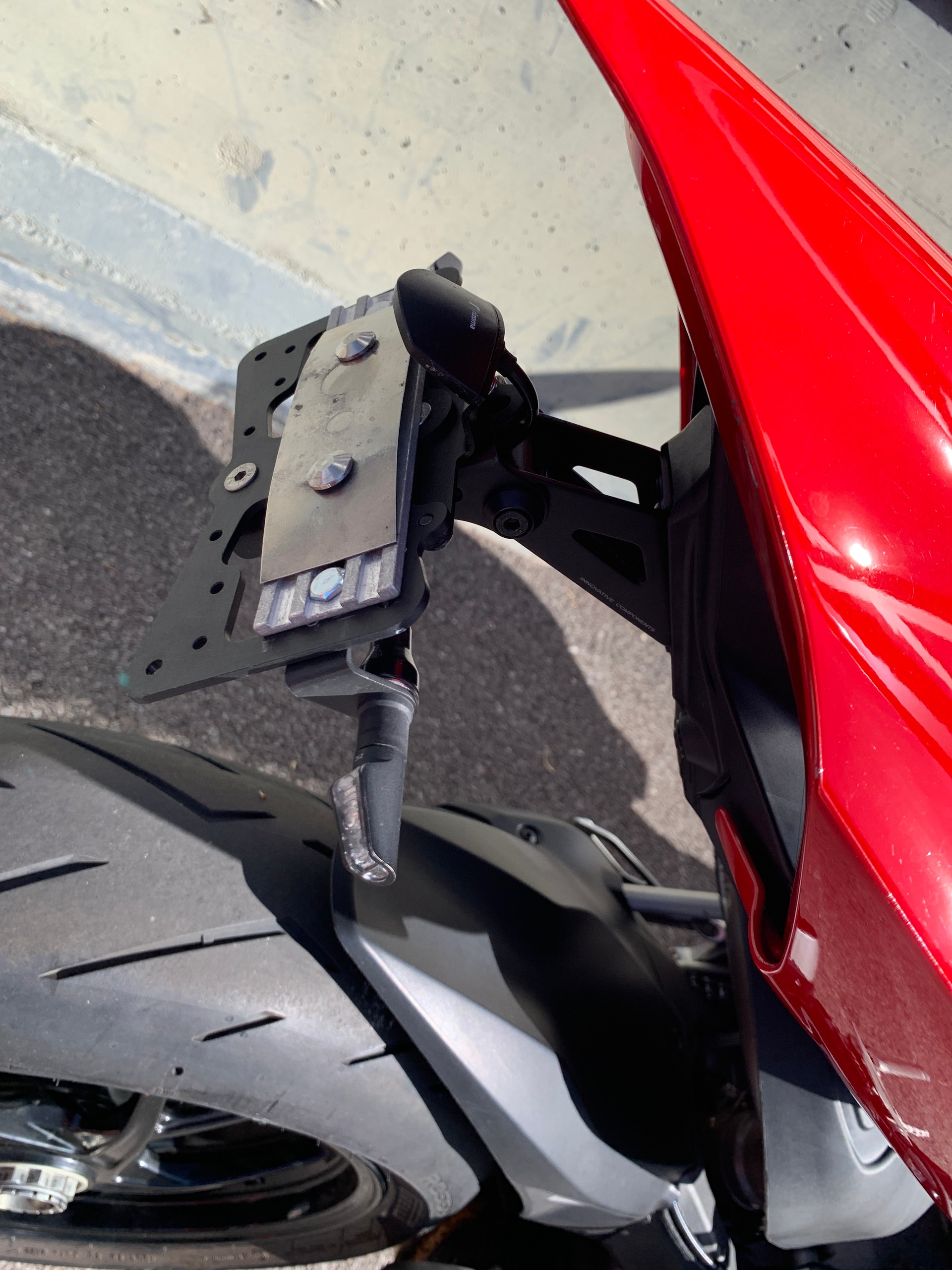 DUCATI Panigale V2-image-5