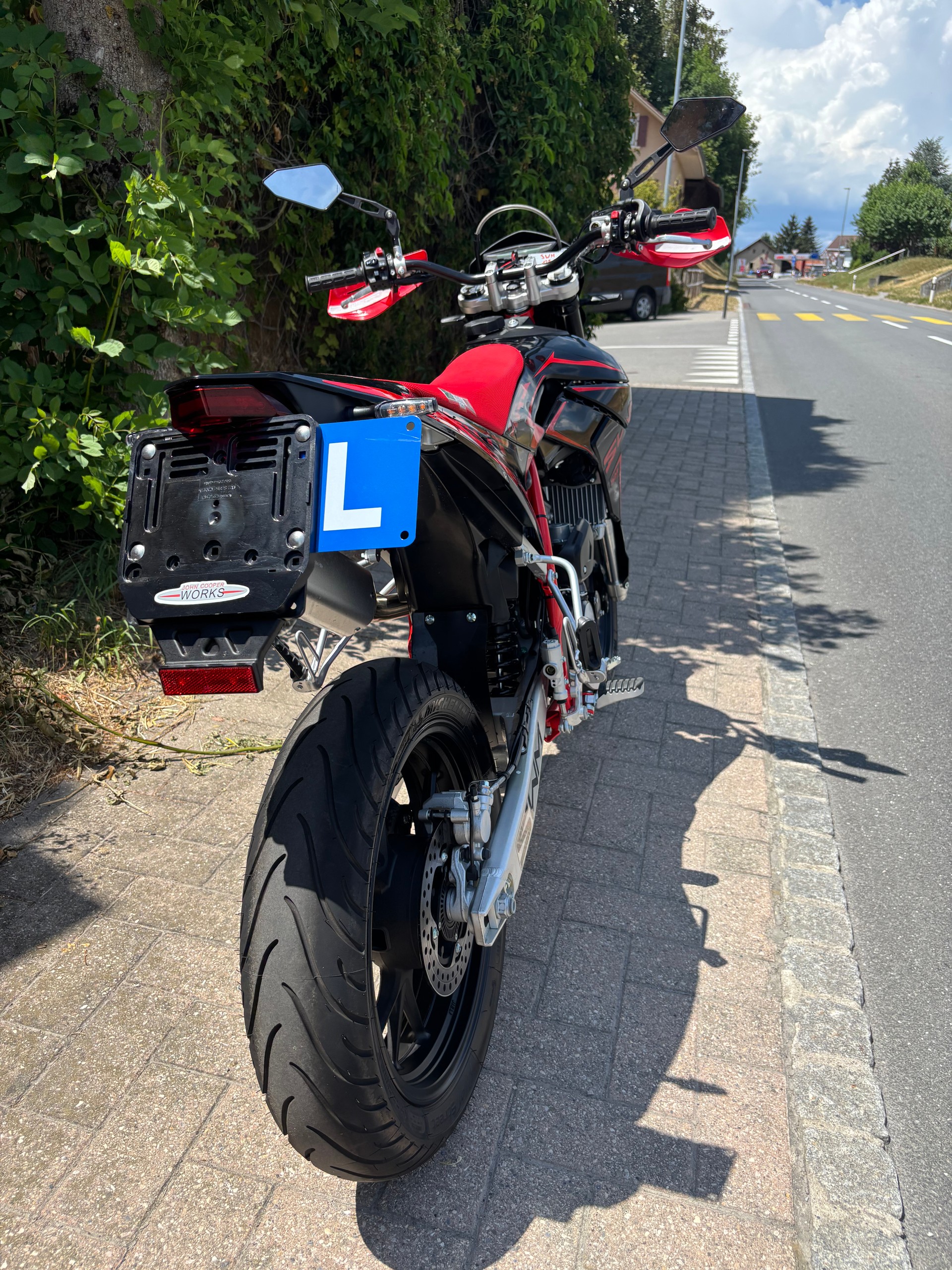 SWM SM 125 R-image-8