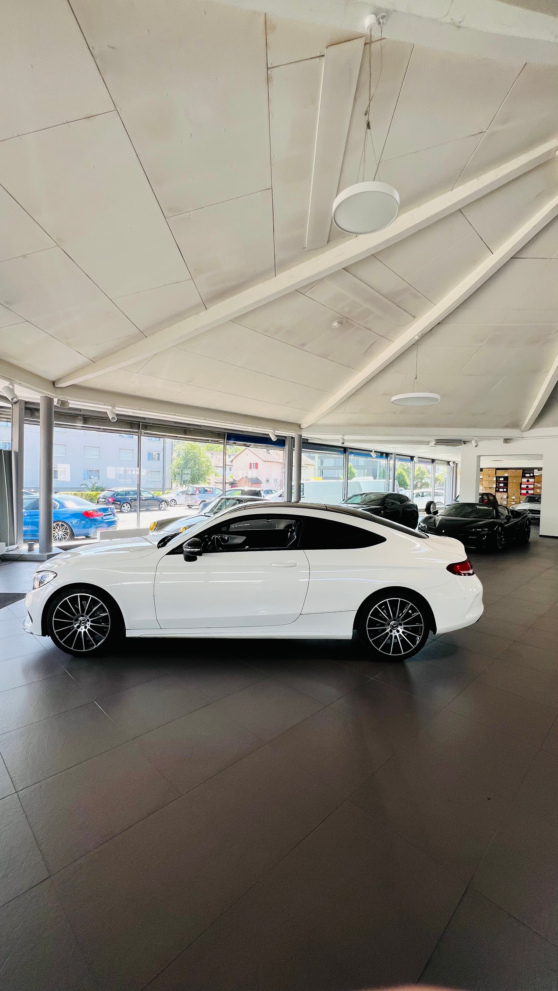 MERCEDES-BENZ C 300-image-6