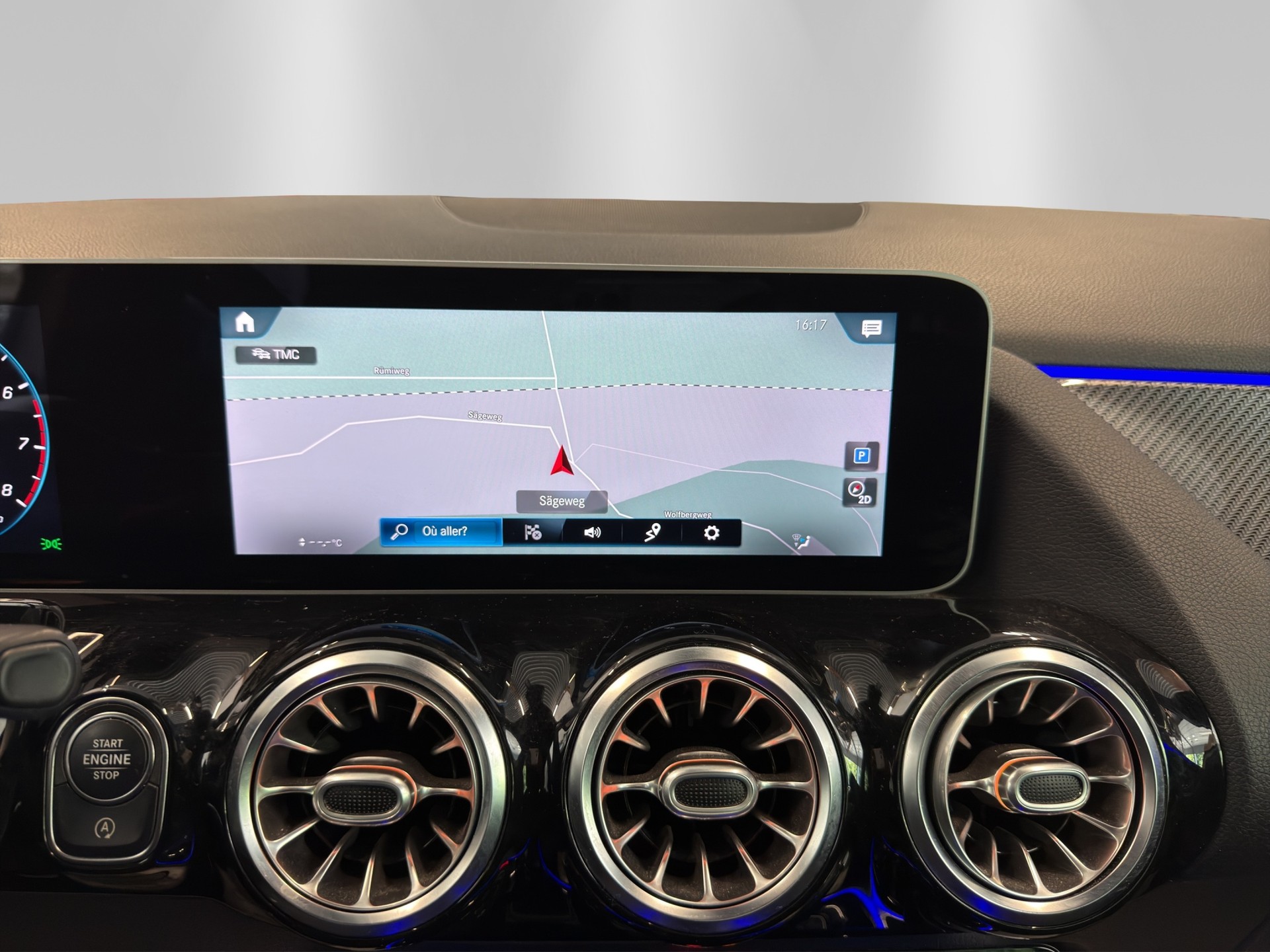 MERCEDES-BENZ B 220 4Matic AMG Line 7G-DCT-image-10