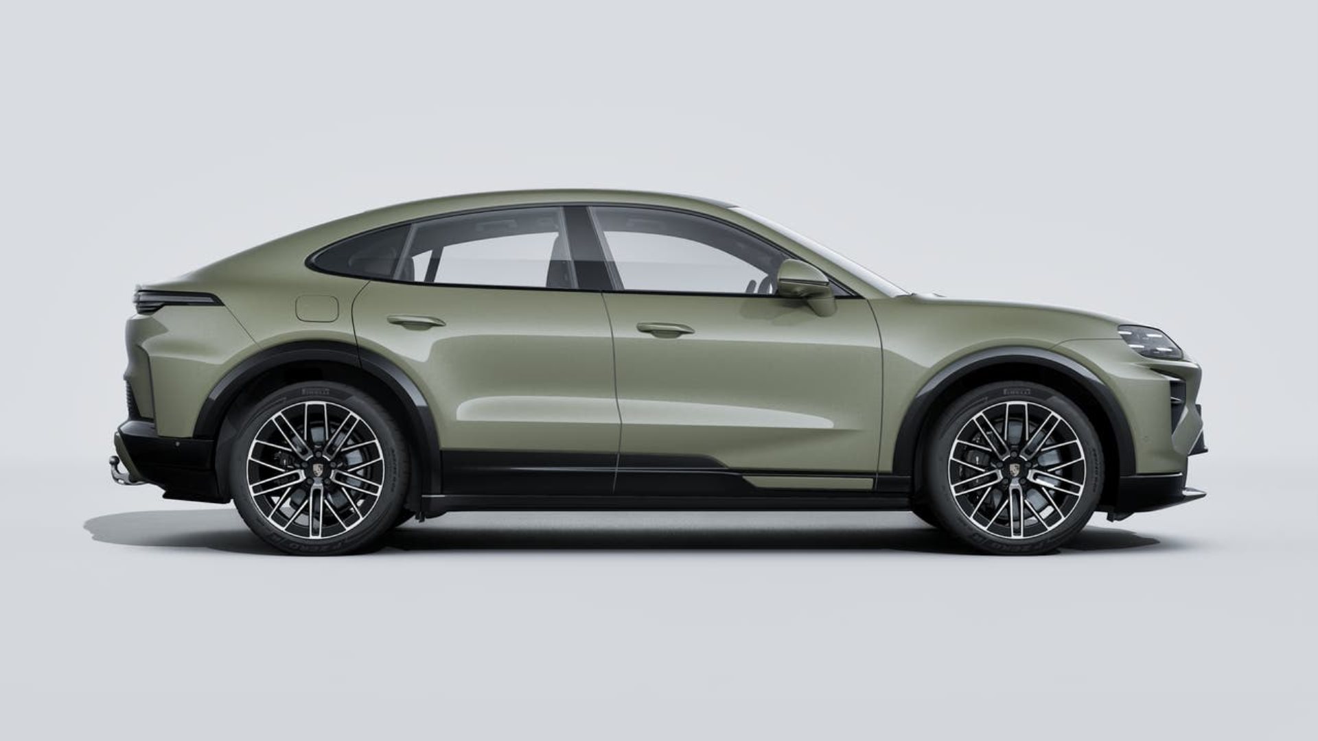 PORSCHE Cayenne Turbo Coupé Electric-image-5
