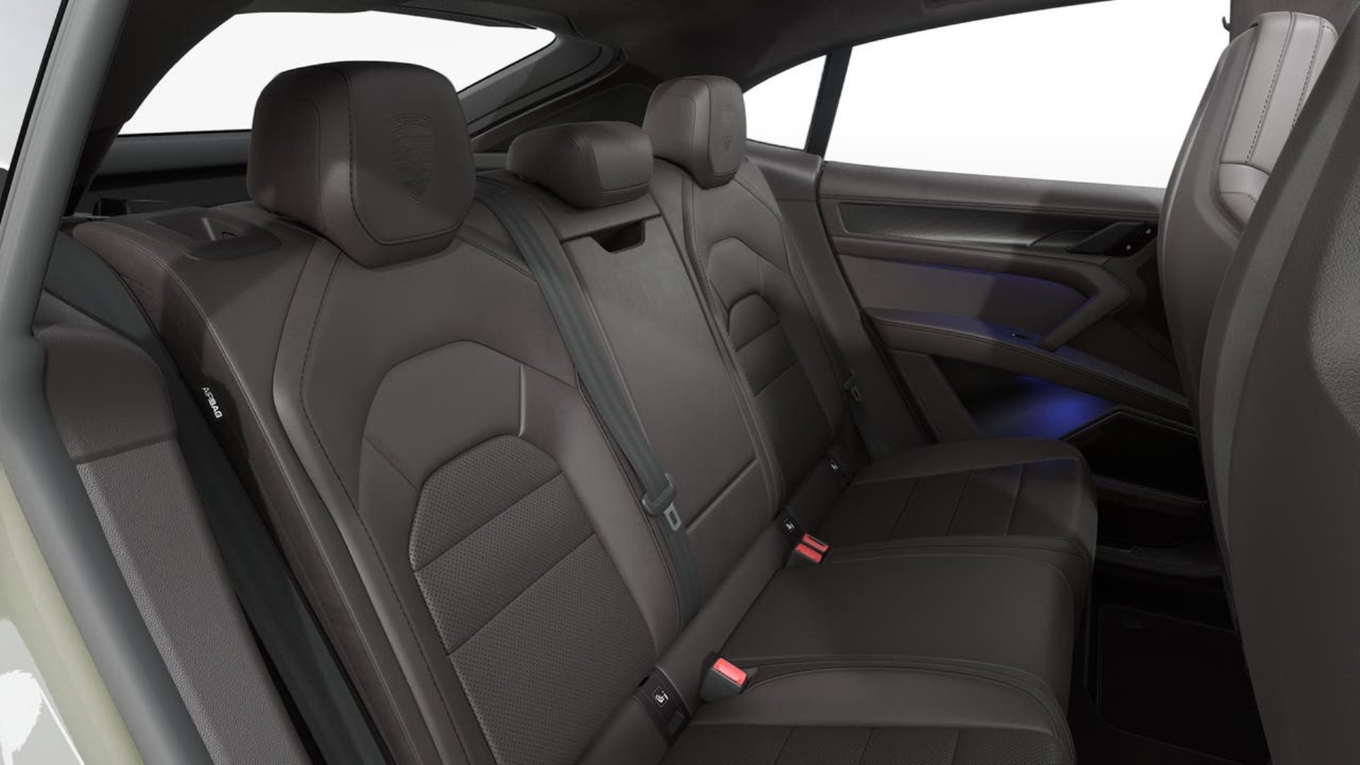 PORSCHE Cayenne Turbo Coupé Electric-image-12