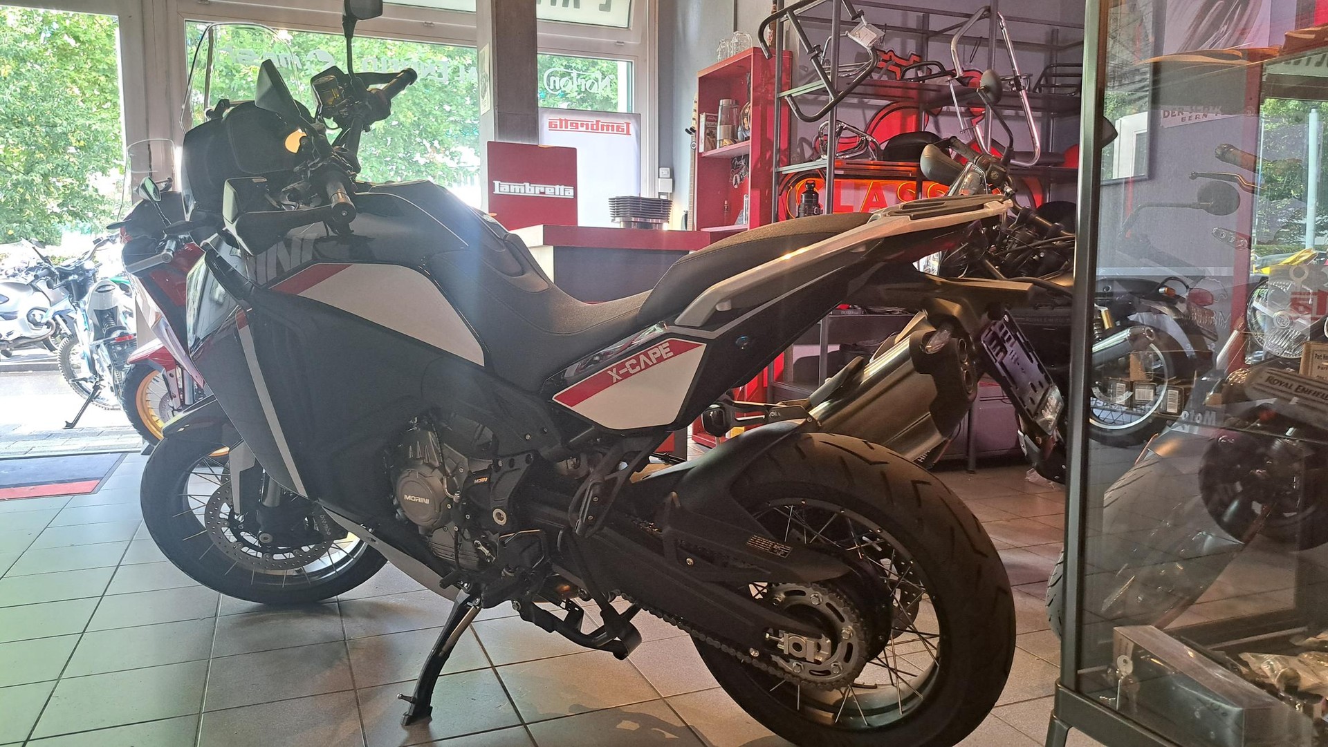 MOTO MORINI X-CAPE 1200-image-1