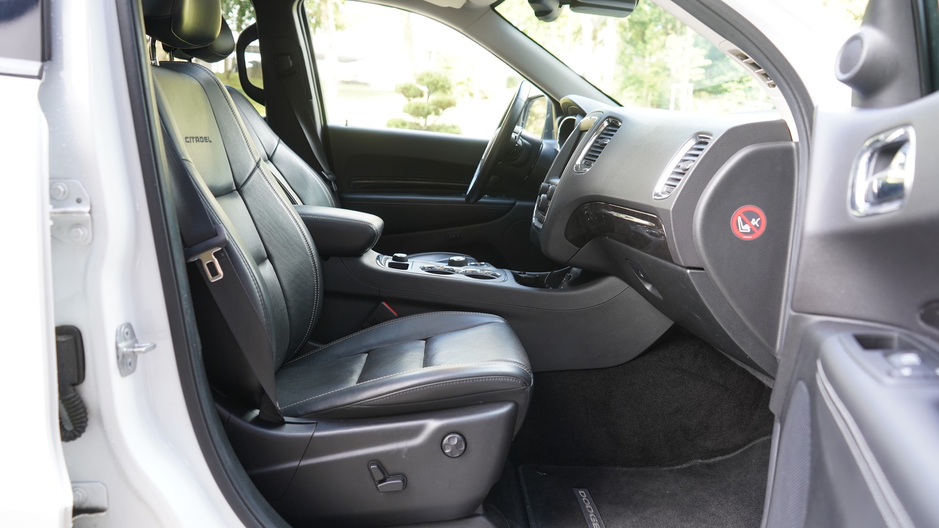 DODGE 5.7 HEMI V8 Citadel AWD 7 Plätzer-image-15