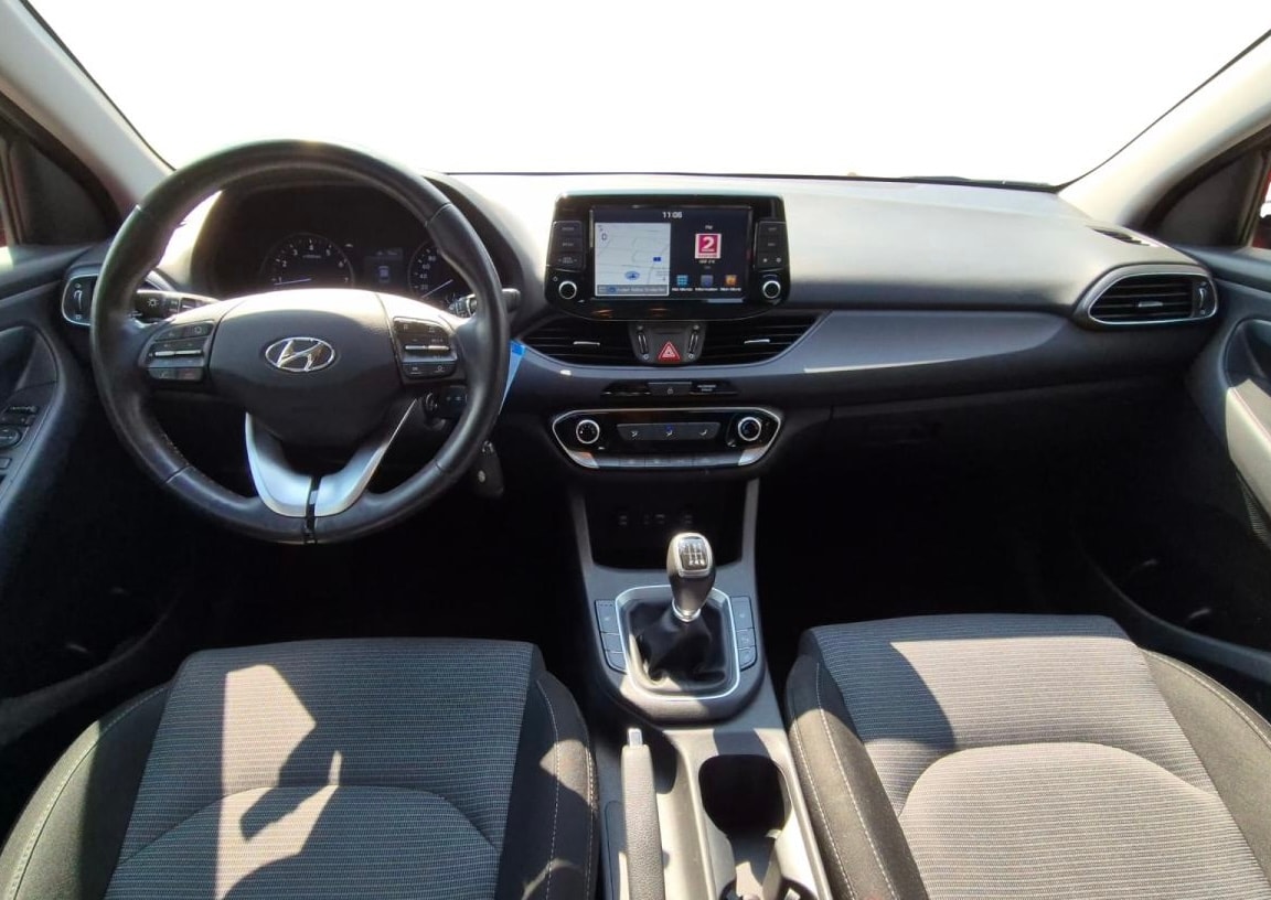 HYUNDAI i30 1.4 Pica-image-10