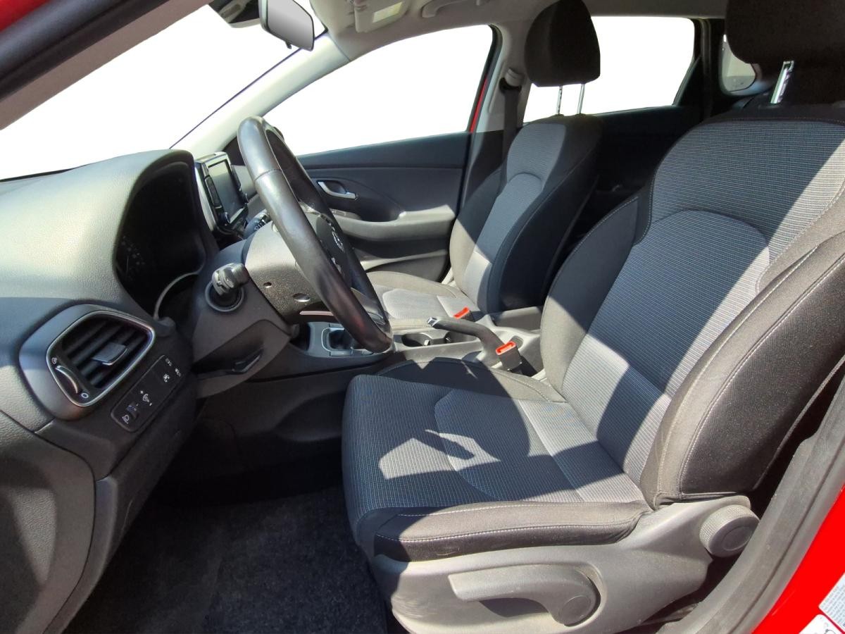 HYUNDAI i30 1.4 Pica-image-8
