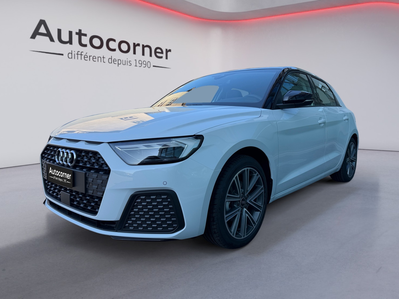 AUDI A1 Sportback 30 TFSI Attraction S-tronic-showroom-element-1
