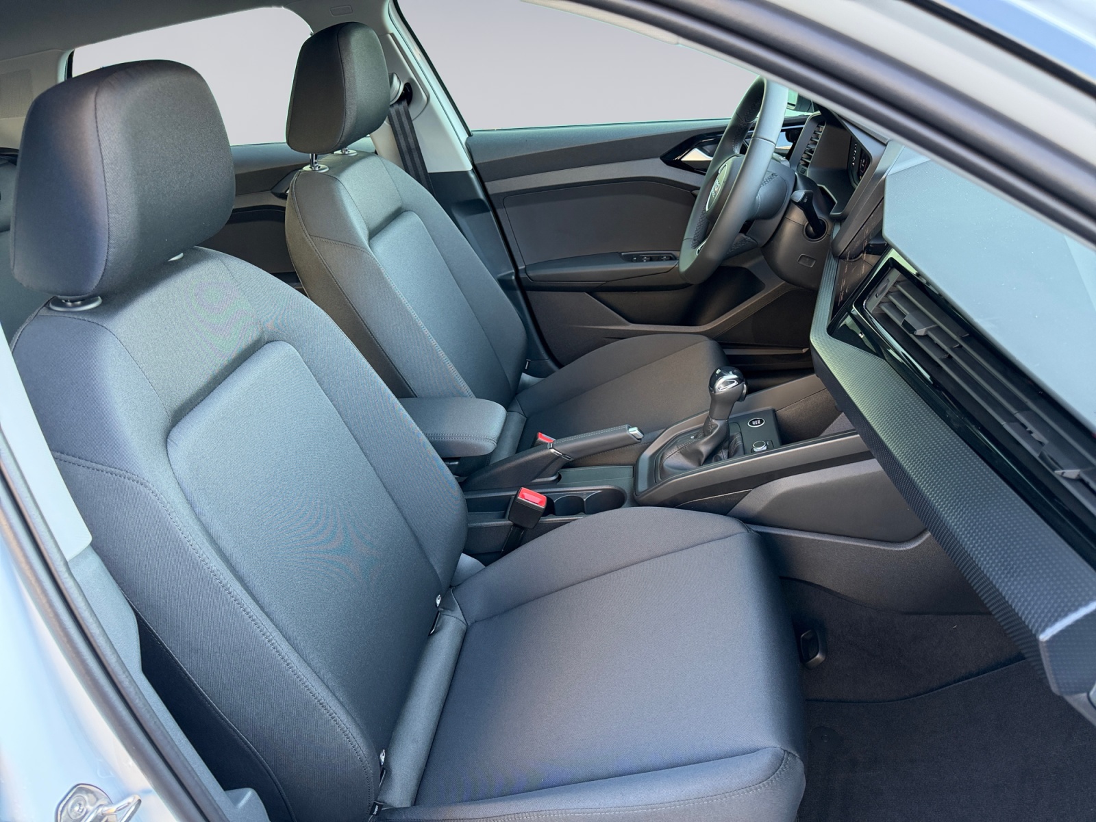 AUDI A1 Sportback 30 TFSI Attraction S-tronic-image-12