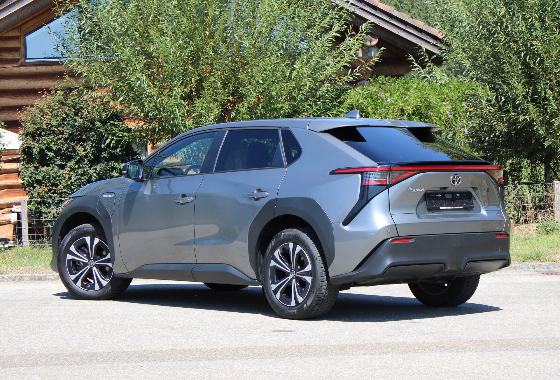 TOYOTA bZ4X Style 71,4 kWh 2WD-image-2