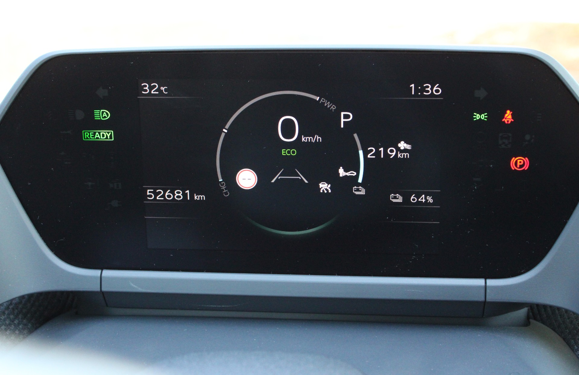 TOYOTA bZ4X Style 71,4 kWh 2WD-image-14
