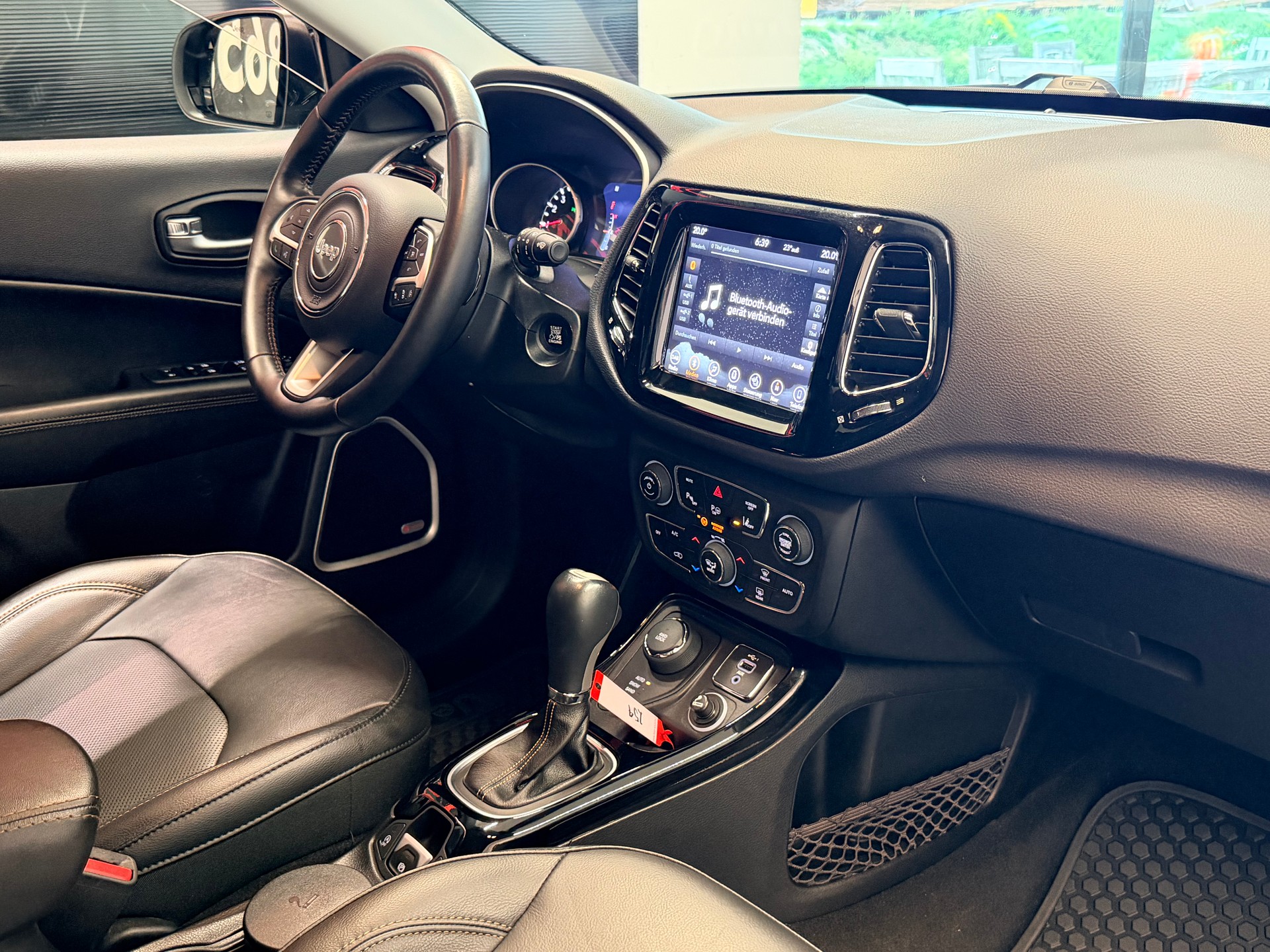 JEEP Compass 1.4 Turbo Limited AWD 9ATX-image-17