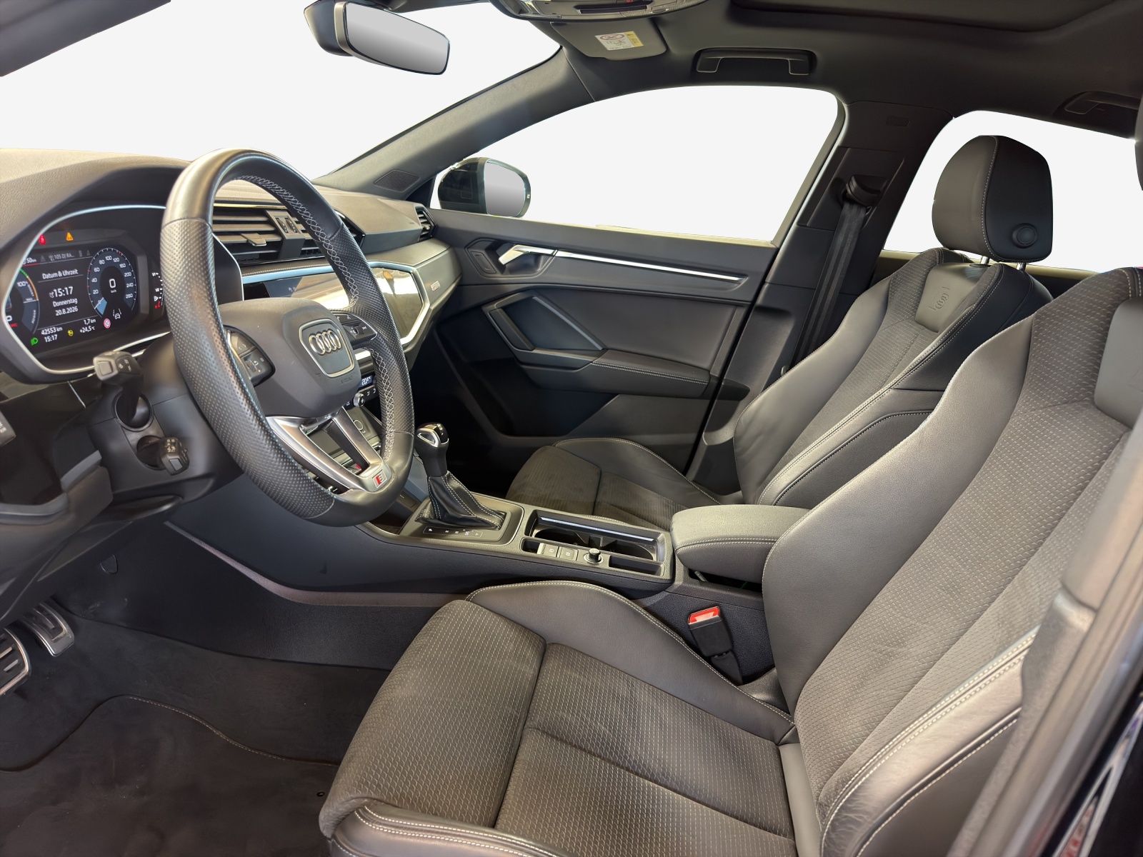 AUDI Q3 Sportback 45 TFSI e S line S-tronic-image-8