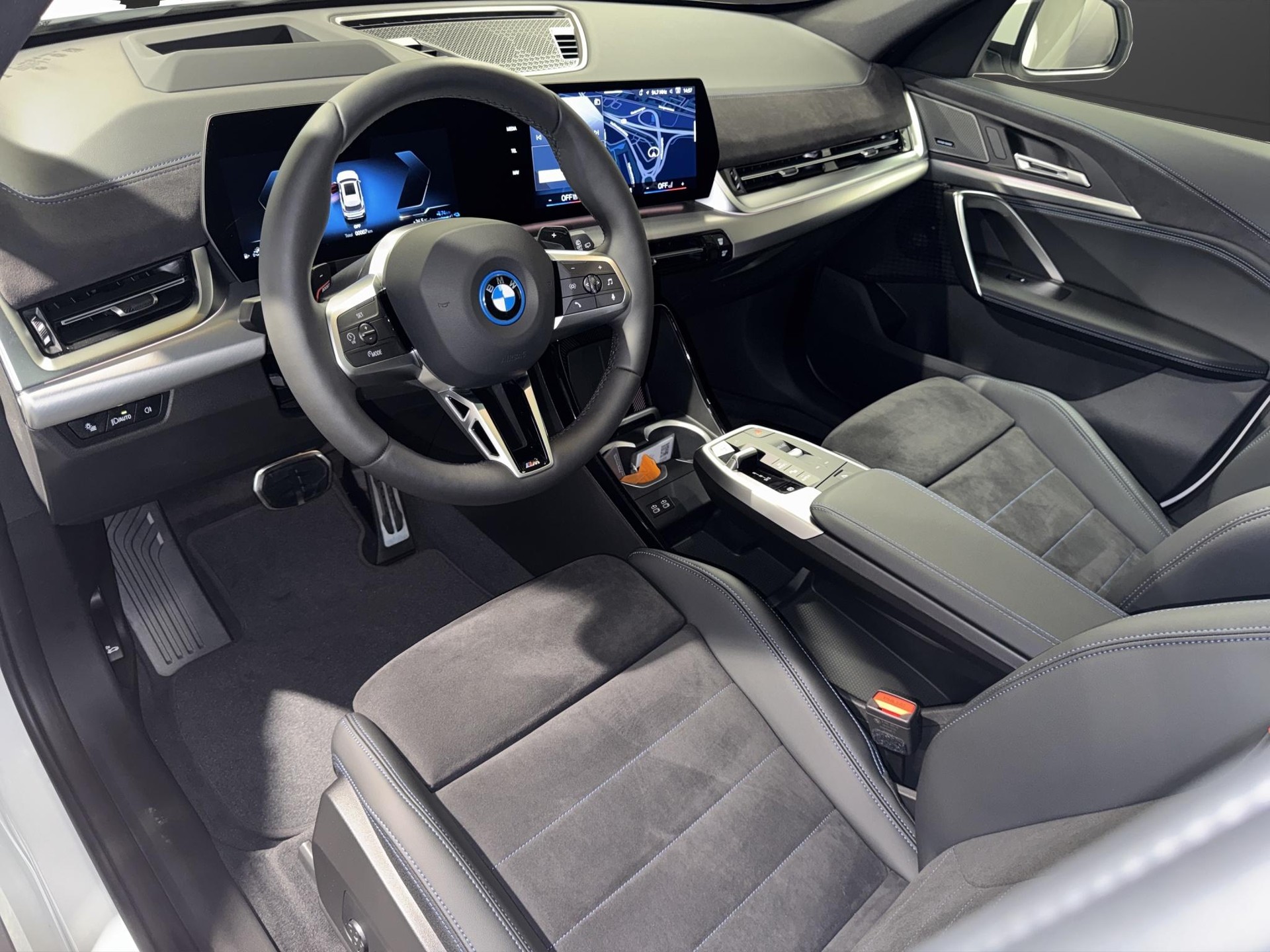 BMW X1 30e xDrive-image-7