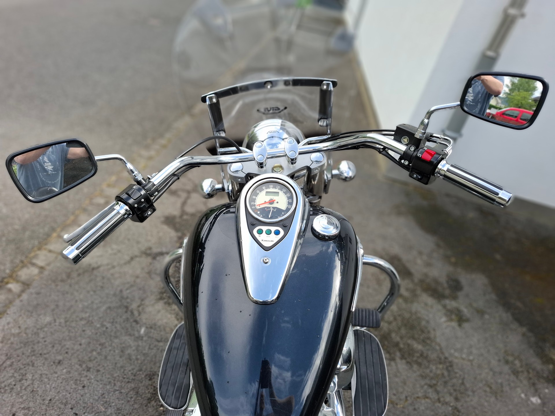 KAWASAKI VN 900 Classic Light Tourer-image-1