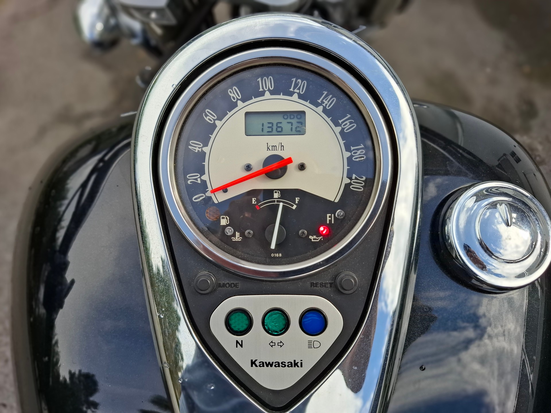 KAWASAKI VN 900 Classic Light Tourer-image-3