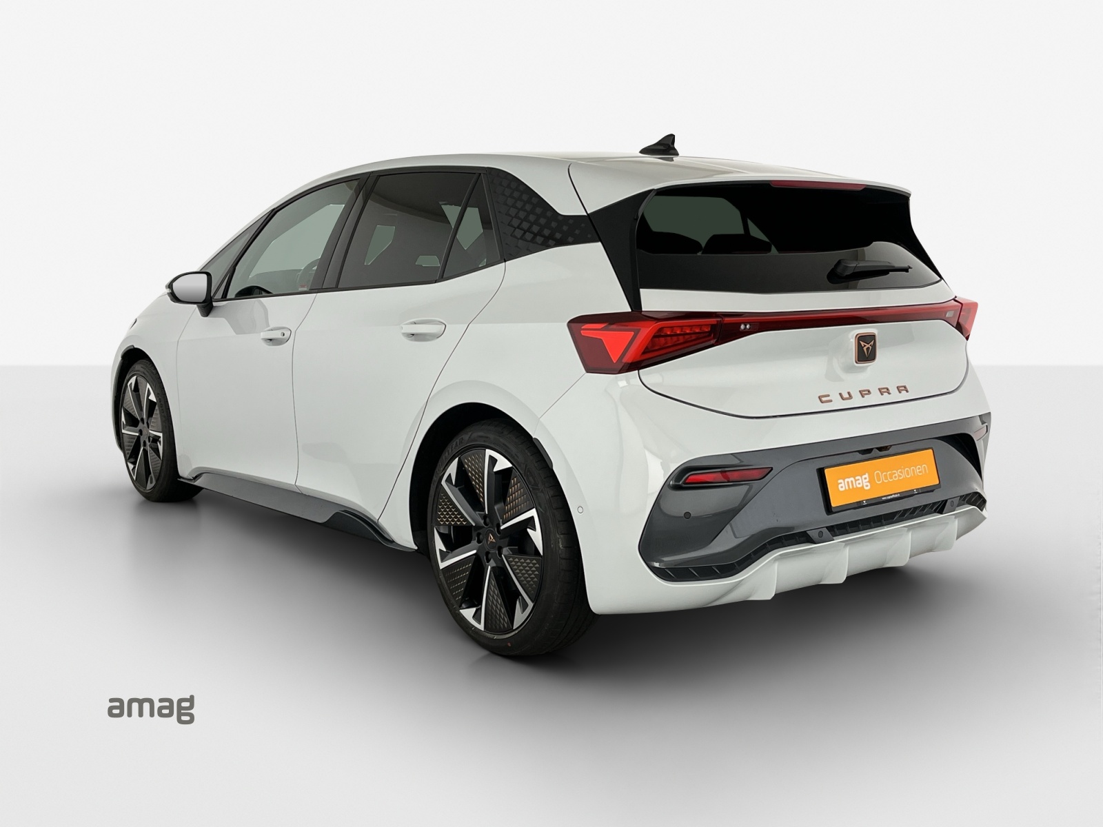 CUPRA Born 79 kWh e-Boost-showroom-element-2