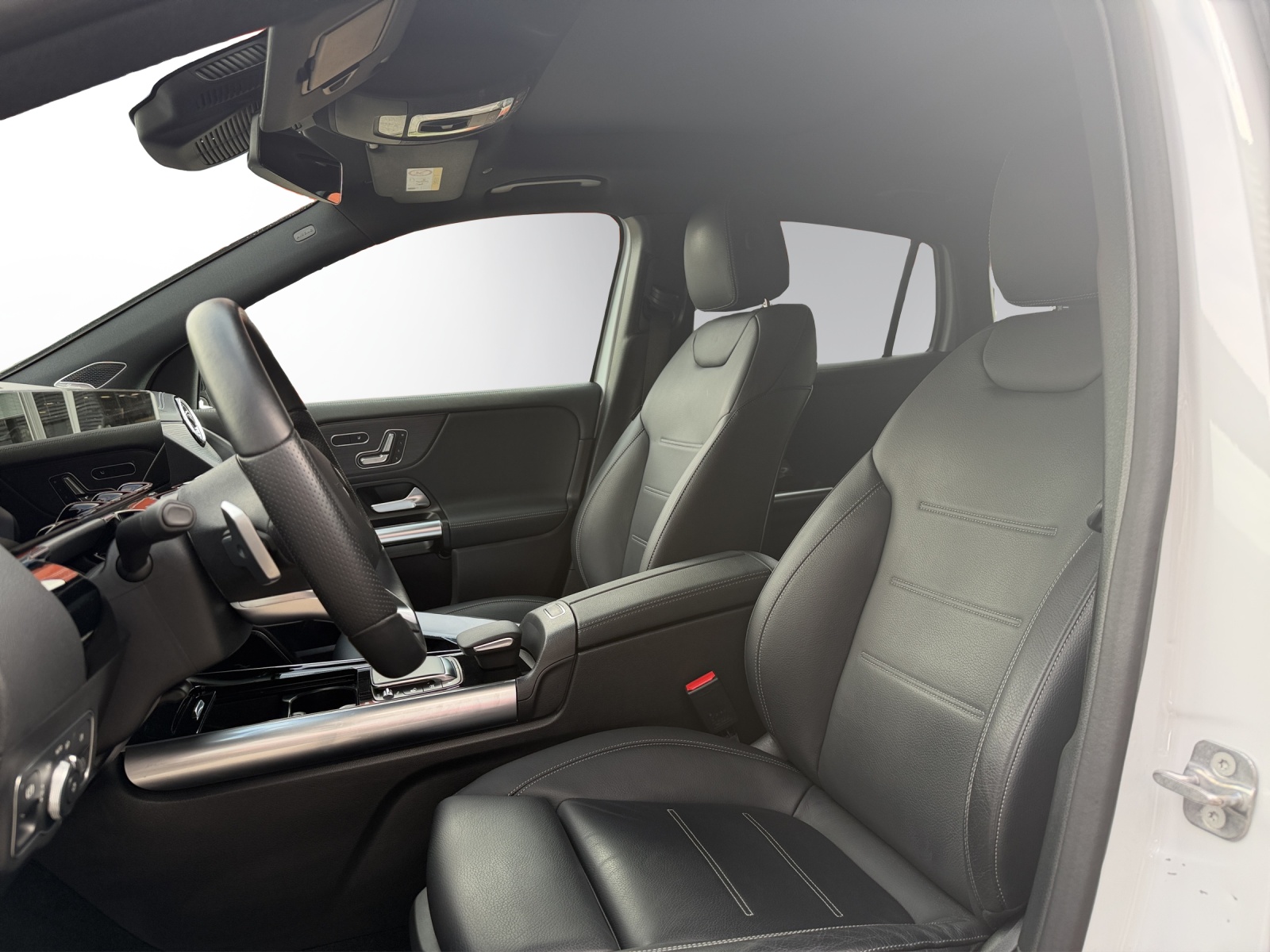MERCEDES-BENZ EQA 350 4M Swiss Star AMG-image-8