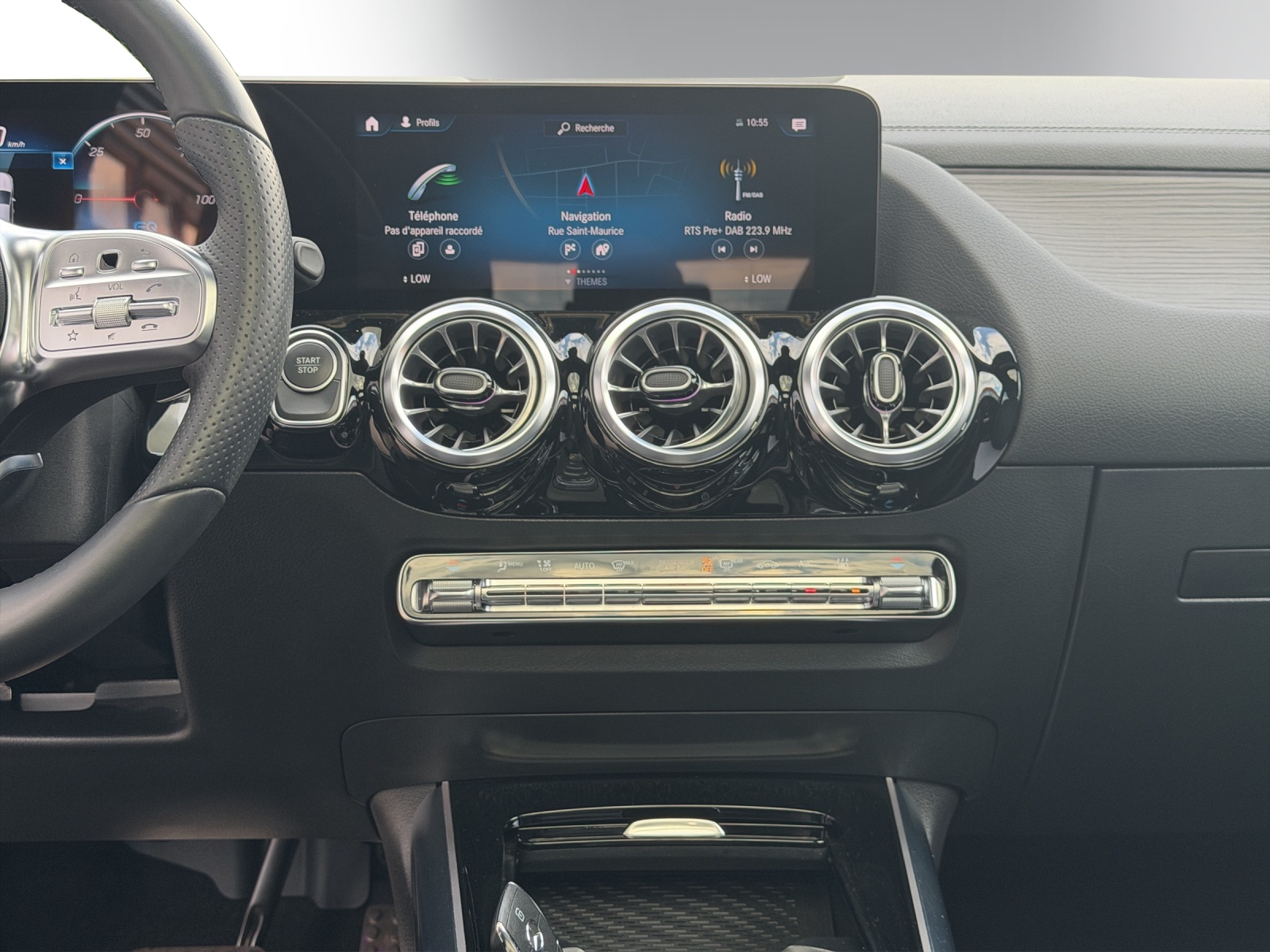 MERCEDES-BENZ EQA 350 4M Swiss Star AMG-image-13
