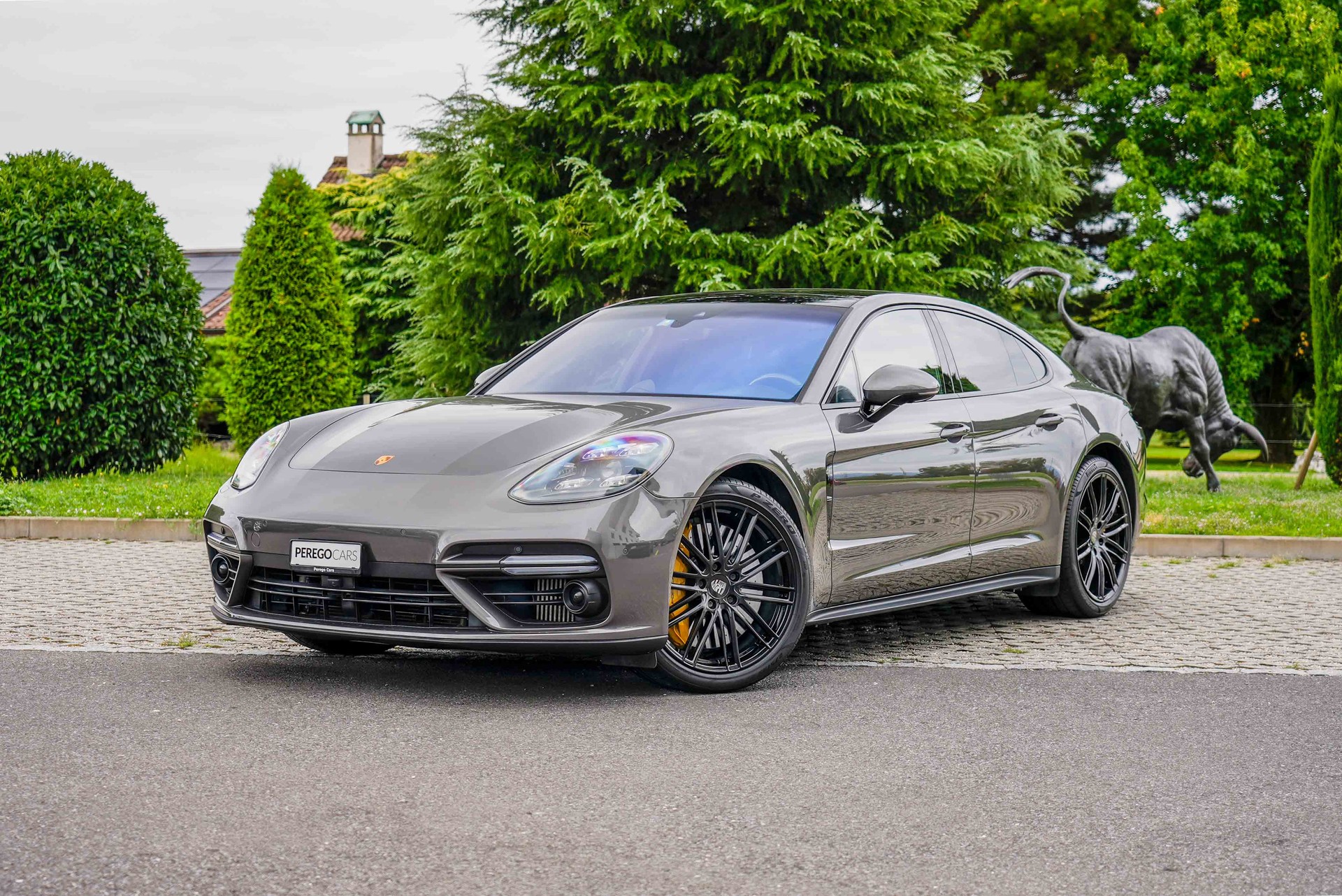 PORSCHE Turbo