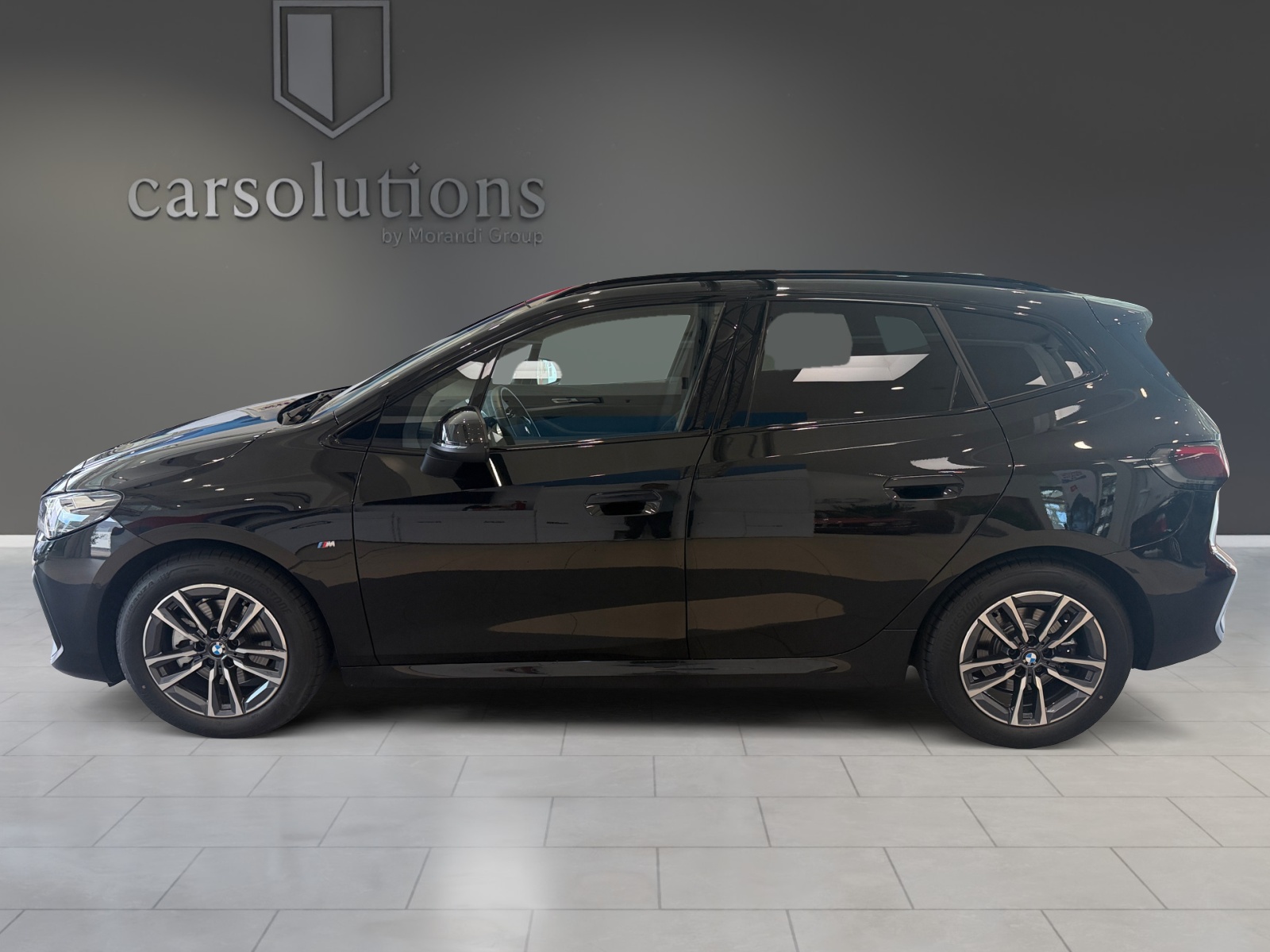 BMW 218d Active Tourer M Sport DKG-showroom-element-1