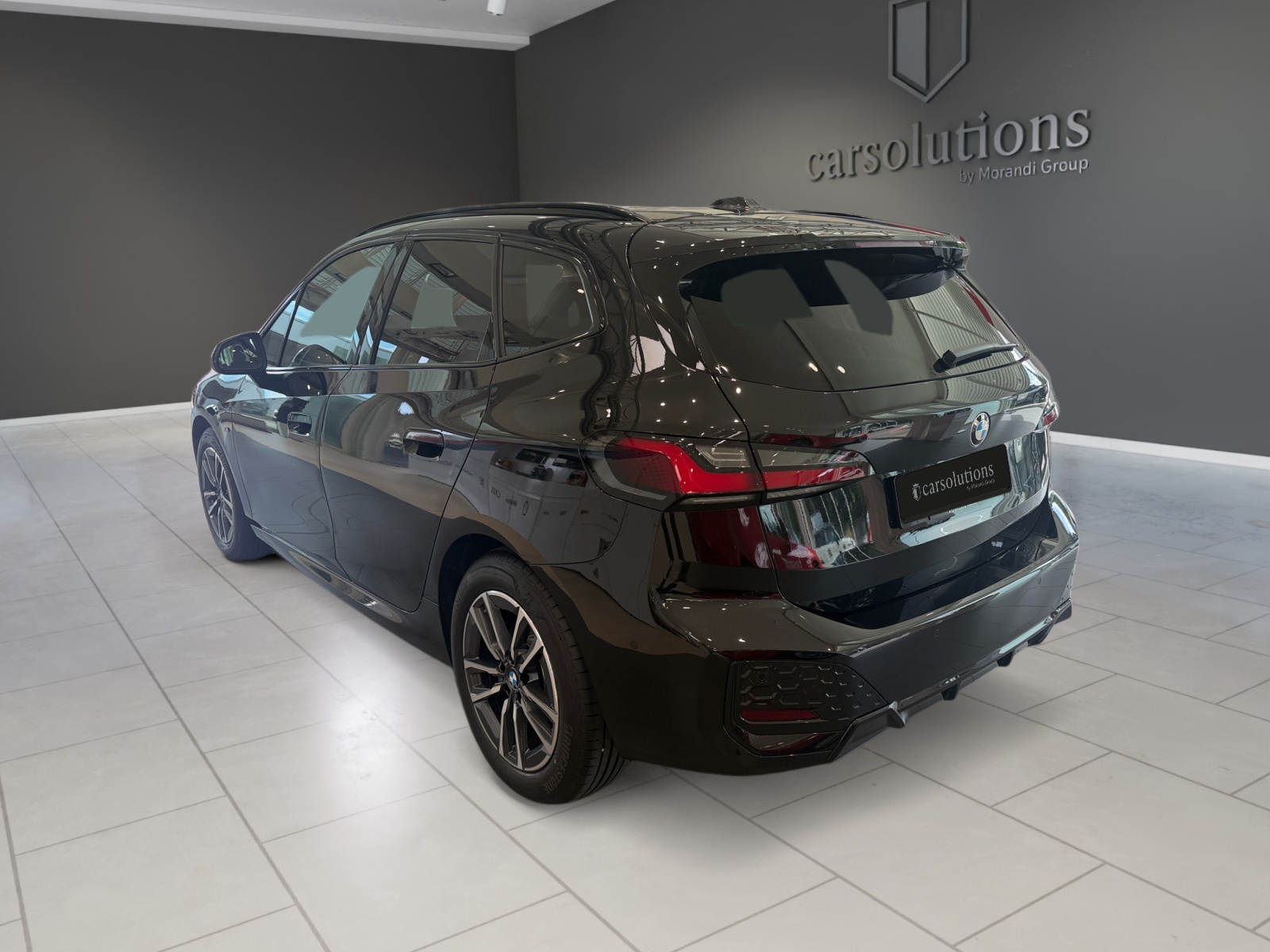 BMW 218d Active Tourer M Sport DKG-showroom-element-2