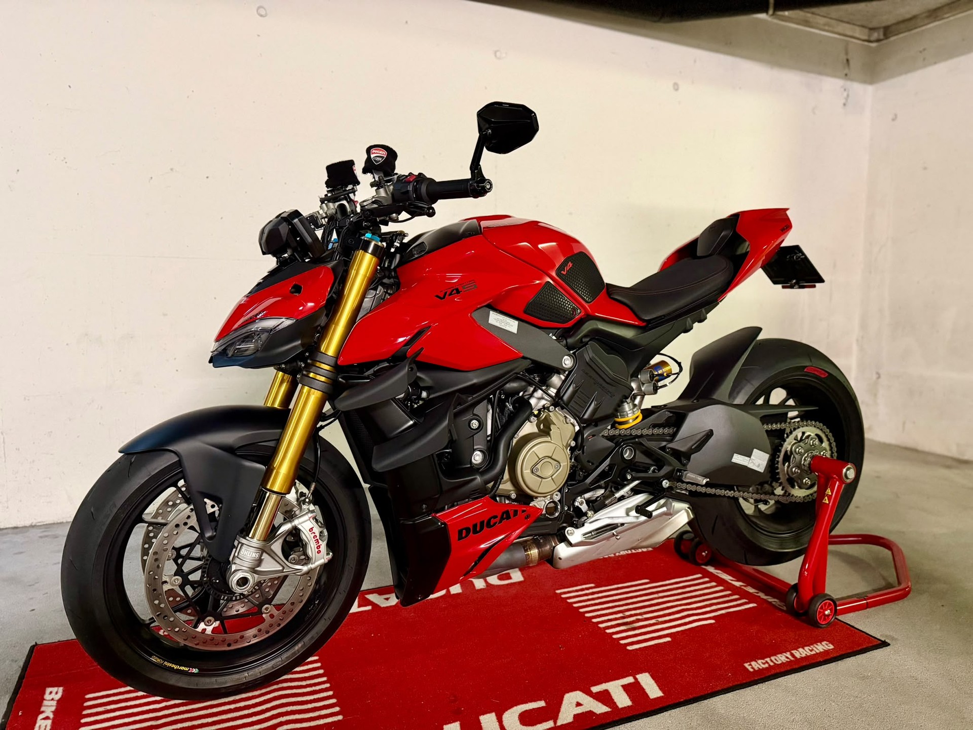 DUCATI Streetfighter V4 S-image-0