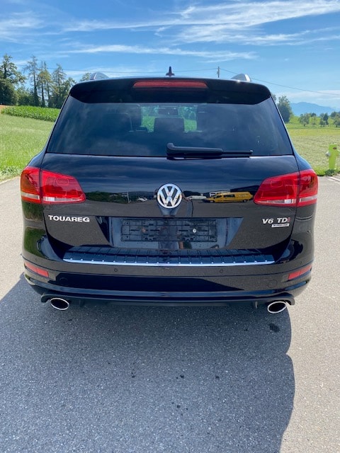 VW 3.0 V6 TDI 245 BMT Black Pearl R-Line-image-1