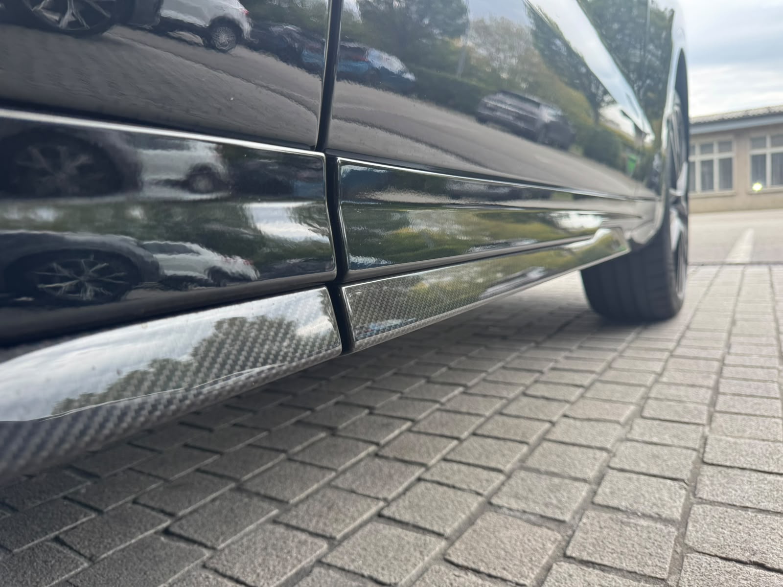 MASERATI Levante 3.8 V8 Trofeo Q4 Automatica (CH) Carbon Exterieur & Interieur-image-26