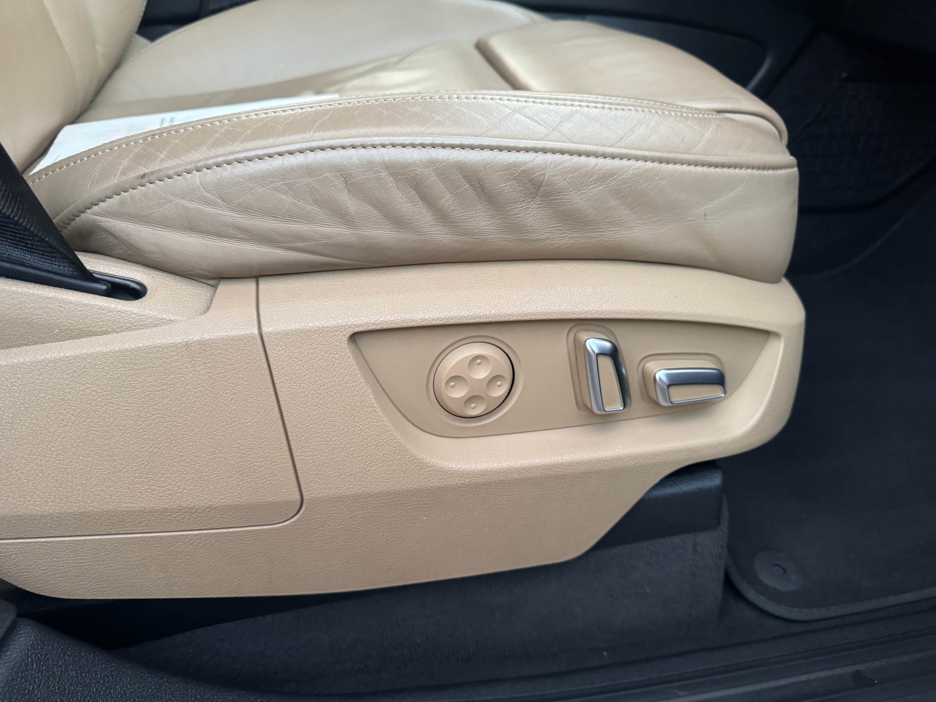 AUDI Q7 3.0 TFSI quattro tiptronic-image-10