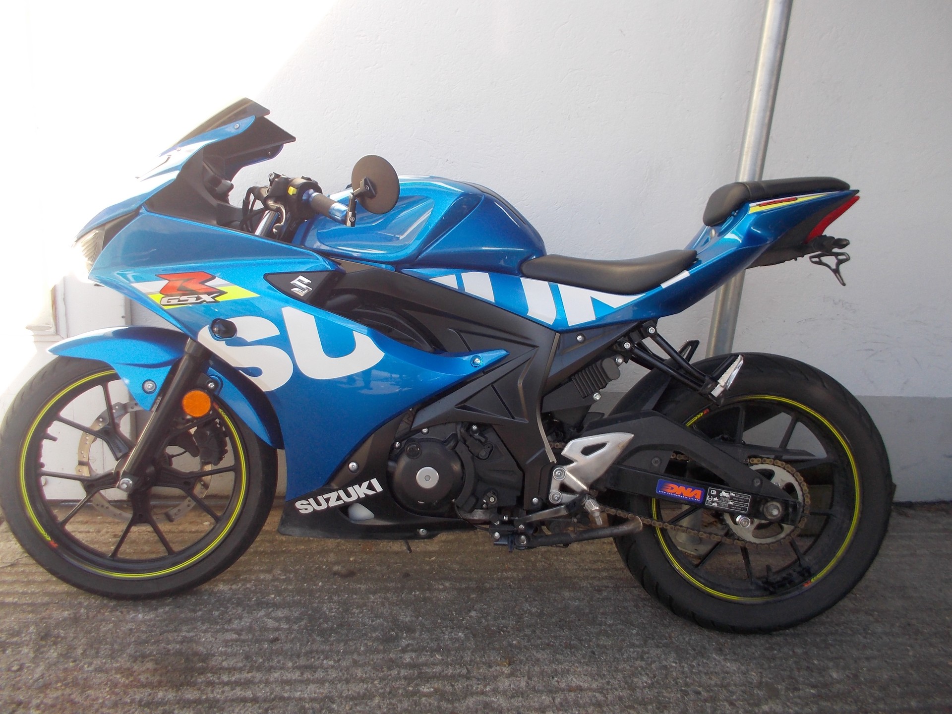 SUZUKI GSX-R 125 L7-image-0