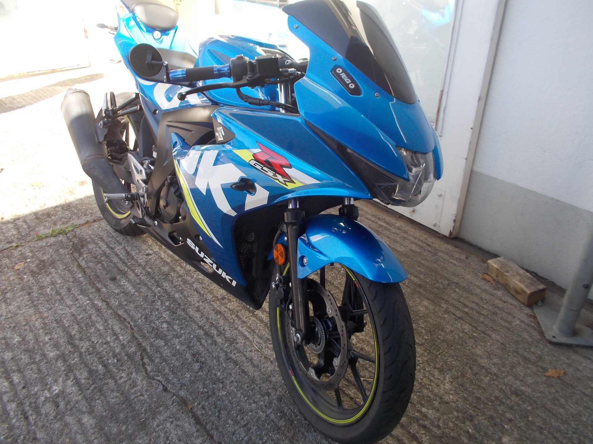 SUZUKI GSX-R 125 L7-image-2