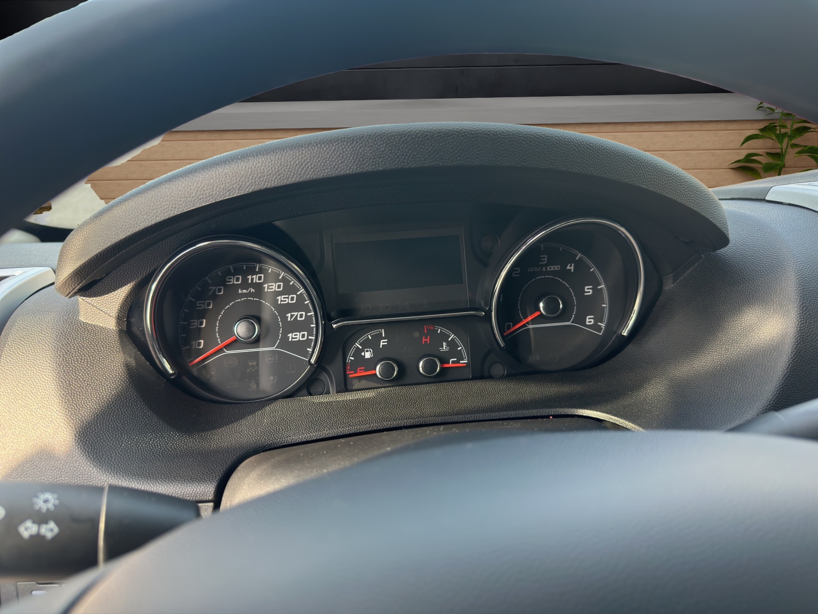 PEUGEOT Boxer 2.2 HDI 335 L2H2-image-11