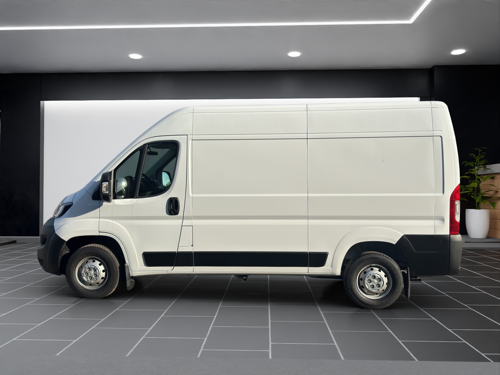 PEUGEOT Boxer 2.2 HDI 335 L2H2-image-13