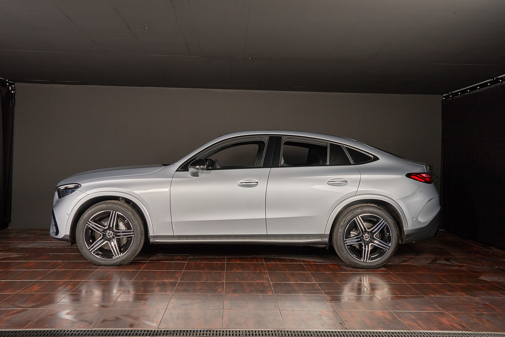 MERCEDES-BENZ GLC Coupé 200 4Matic 9G-Tronic-image-8