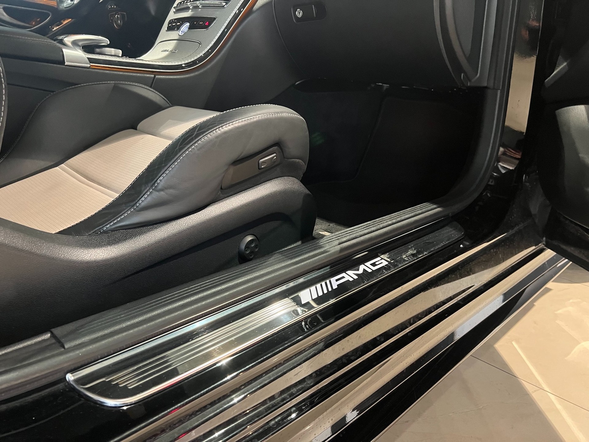 MERCEDES-BENZ C 63 S AMG Edition 1 Speedshift-image-12