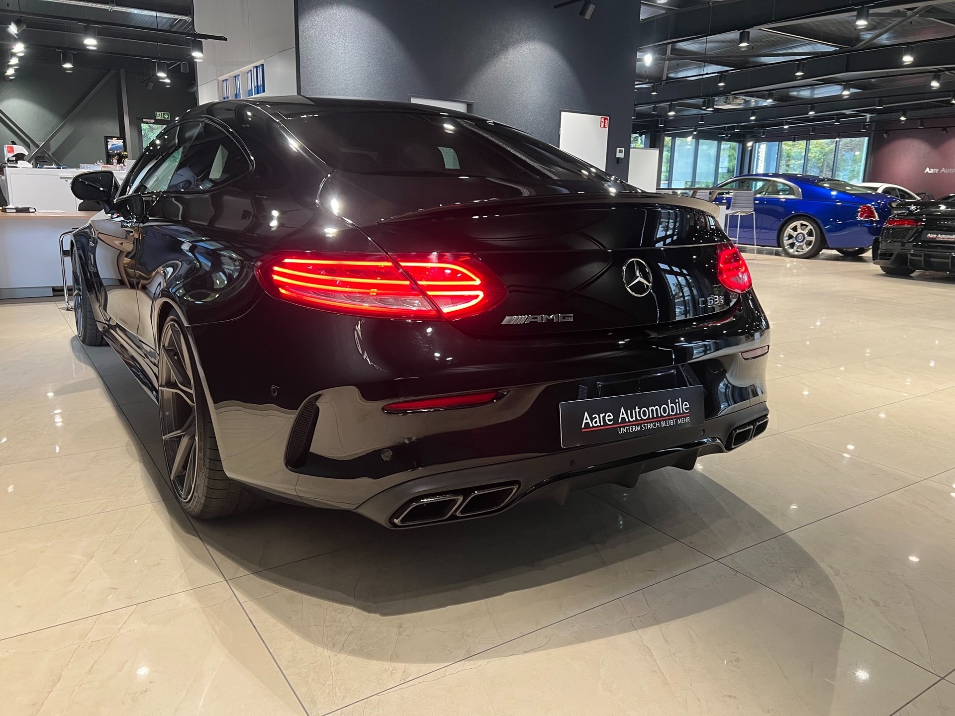 MERCEDES-BENZ C 63 S AMG Edition 1 Speedshift-showroom-element-3