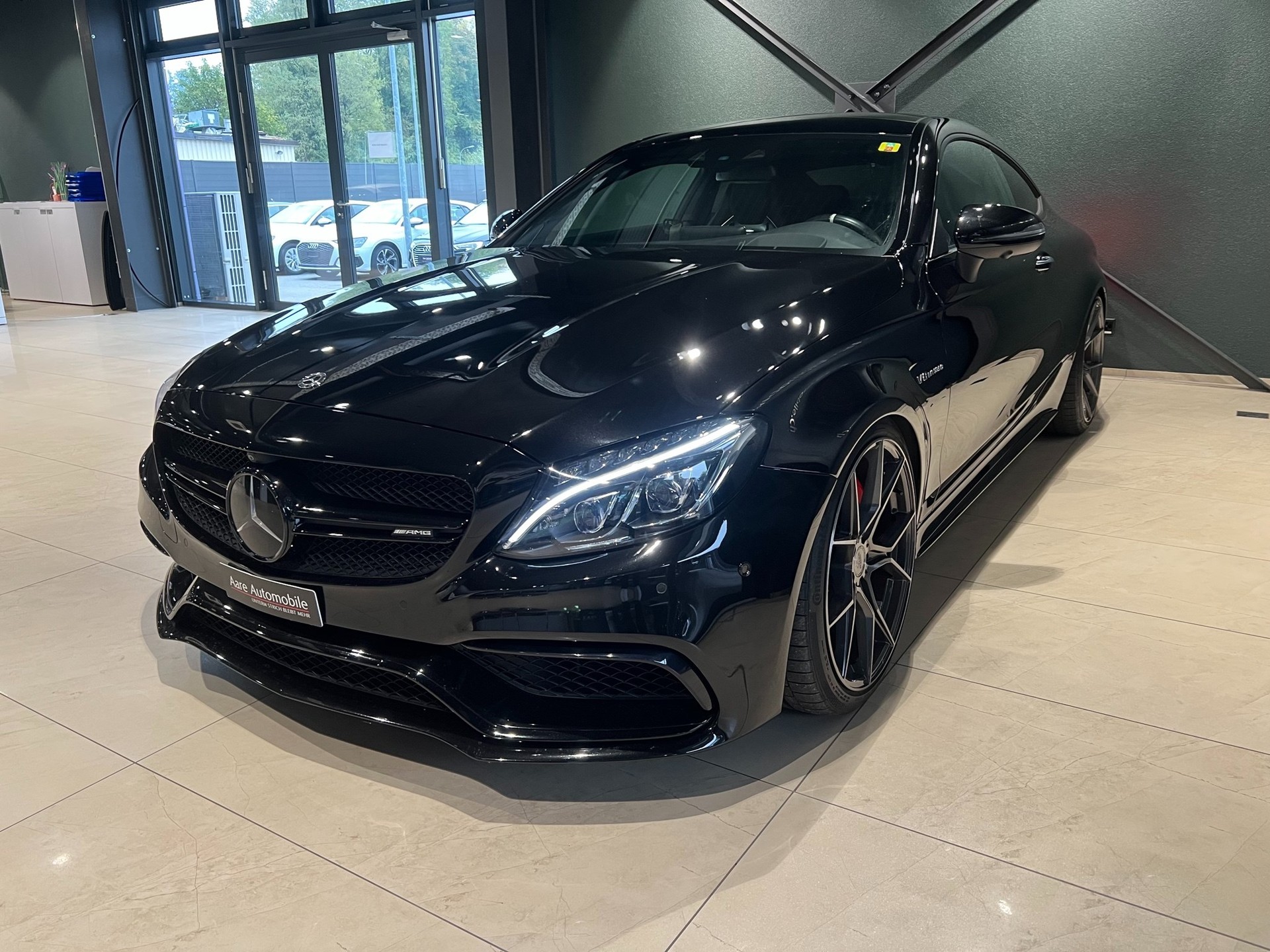 MERCEDES-BENZ C 63 S AMG Edition 1 Speedshift-showroom-element-2