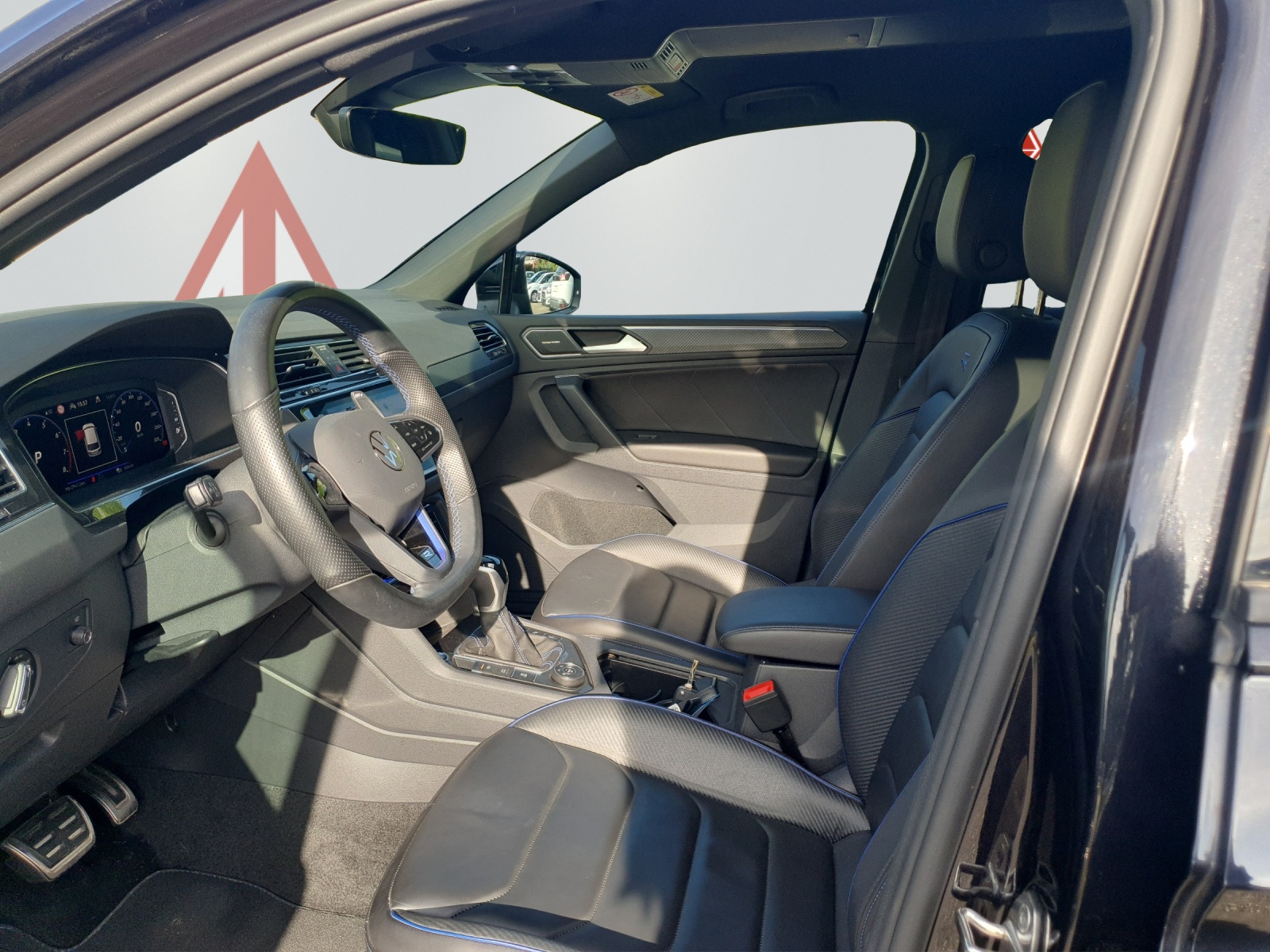 VW Tiguan 2.0 TSI R DSG 4 Motion-image-7