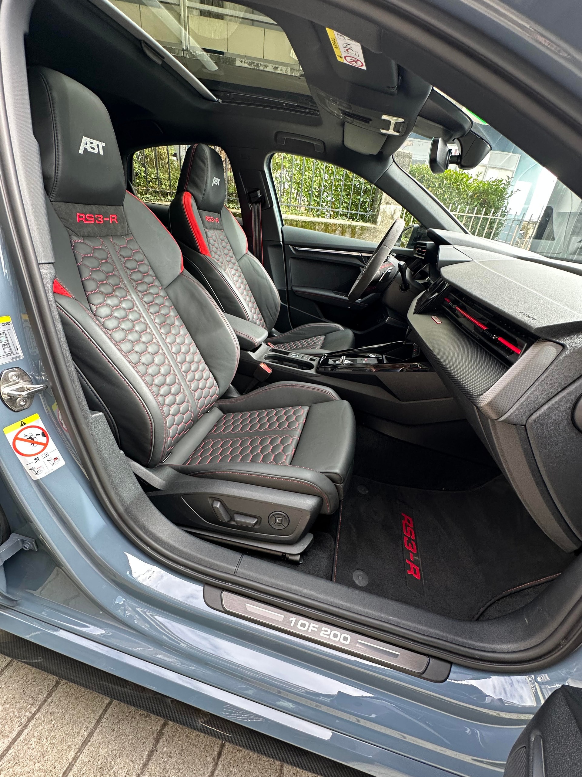 AUDI RS3-R Limousine 2.5 TSI quattro ABT R 1of200-image-6