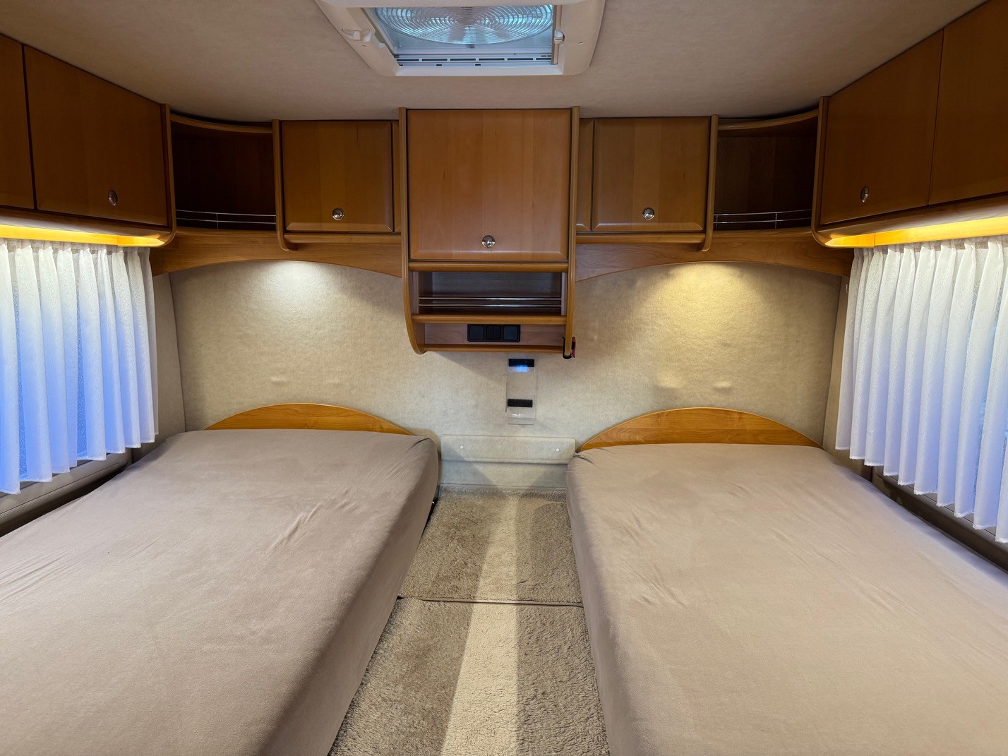 CONCORDE Charisma I 830L-image-11