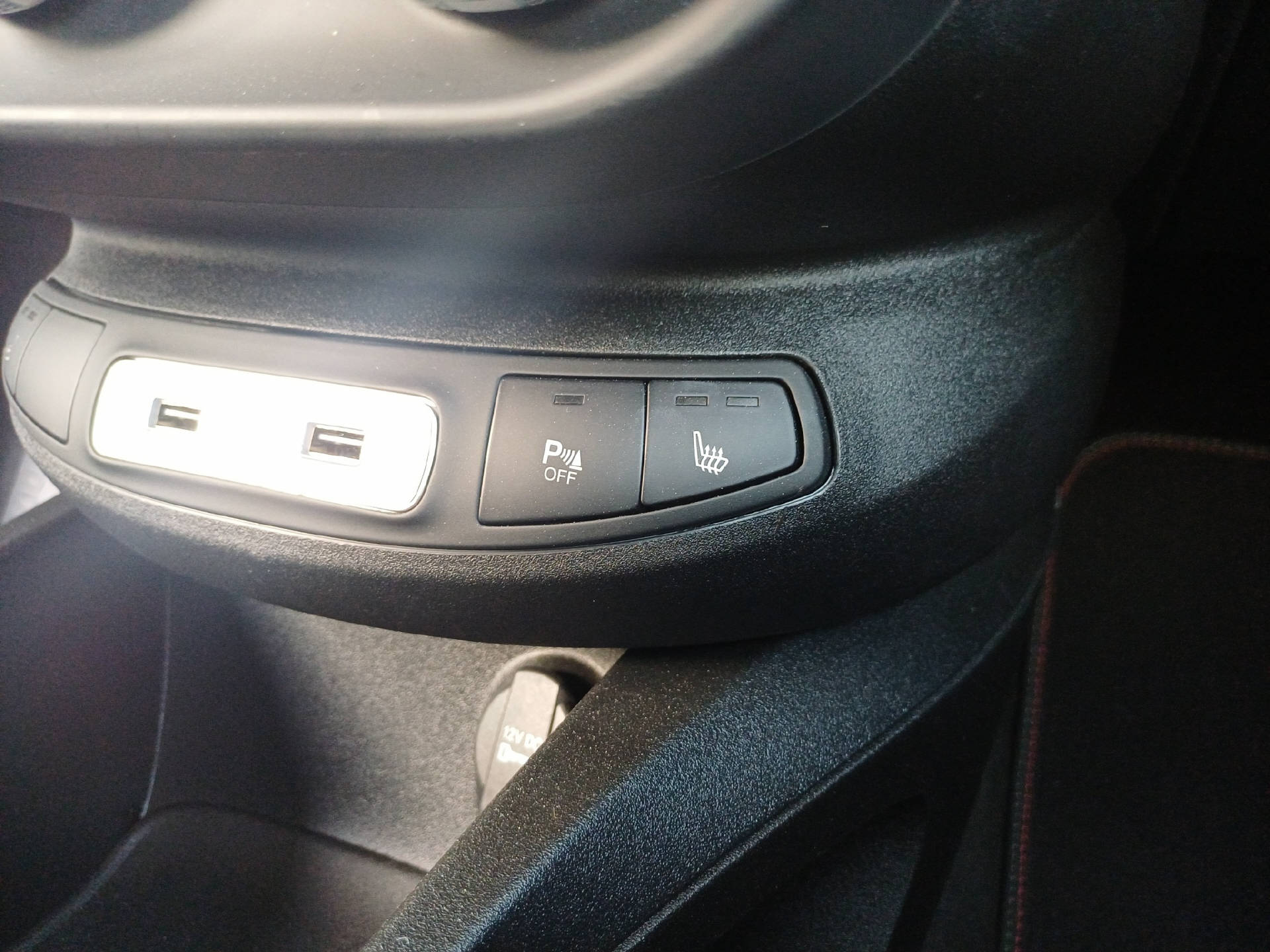 FIAT 500X 1.5 Hybrid Sport-image-13