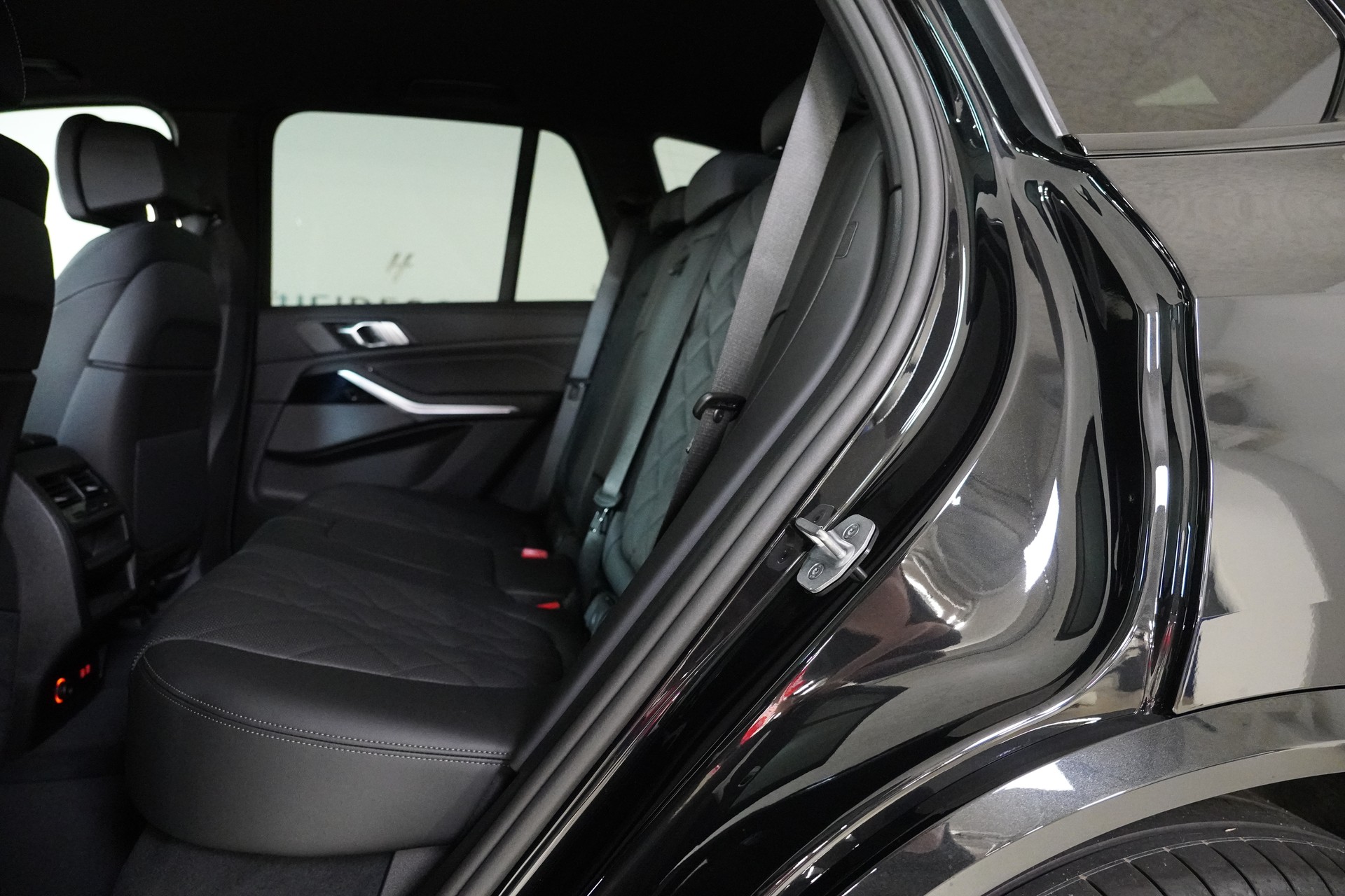 BMW X5 xDrive 48V 30d M Sport Steptronic-image-12
