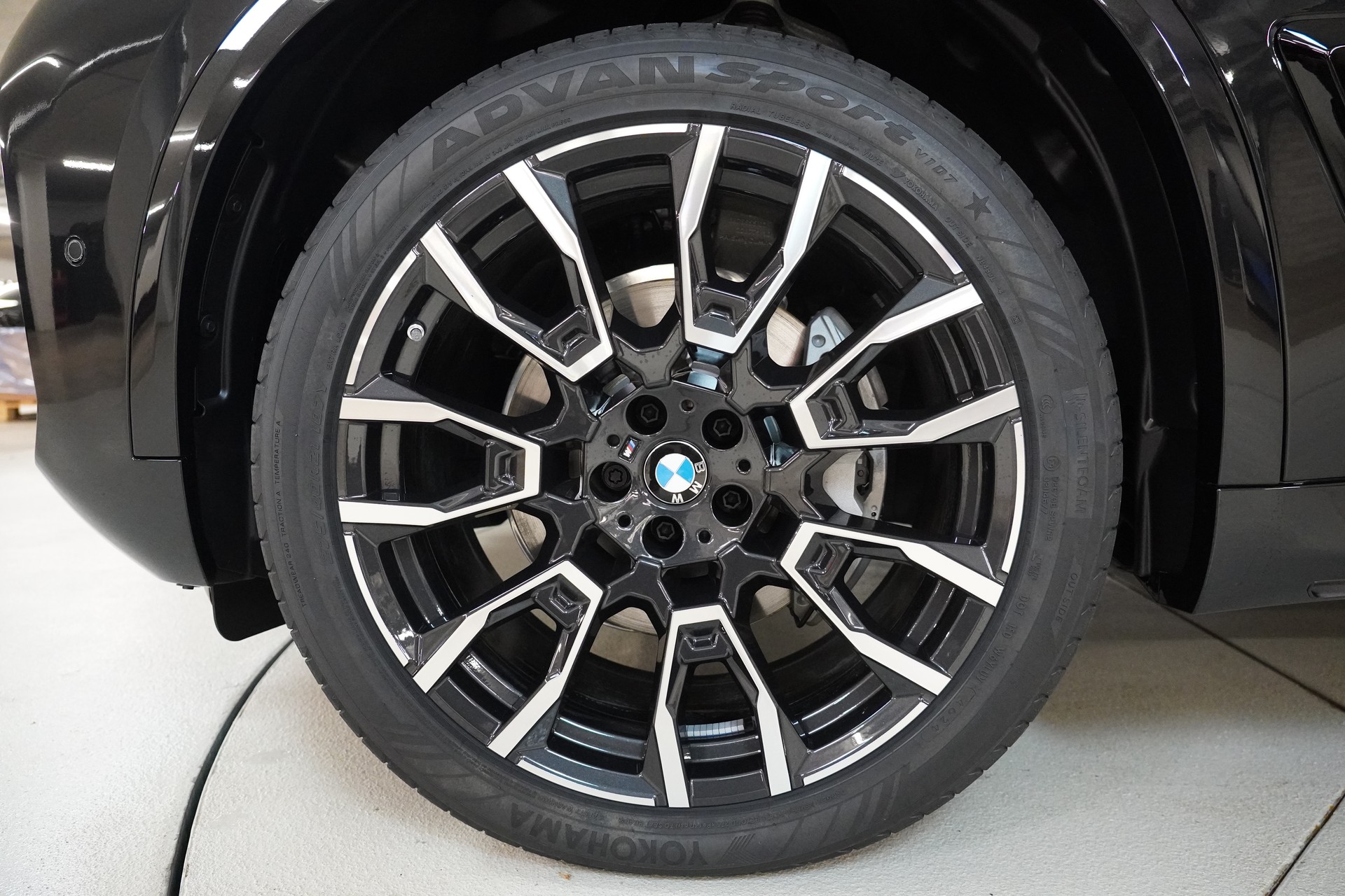 BMW X5 xDrive 48V 30d M Sport Steptronic-image-9