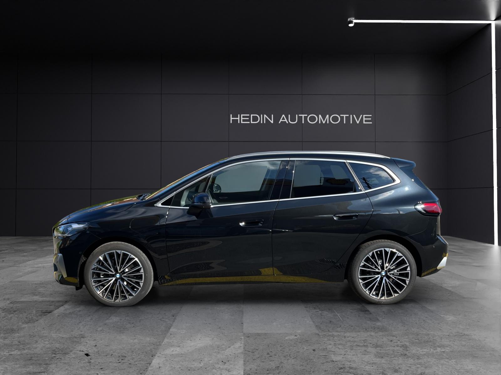 BMW 230e xDrive Active Tourer-showroom-element-3