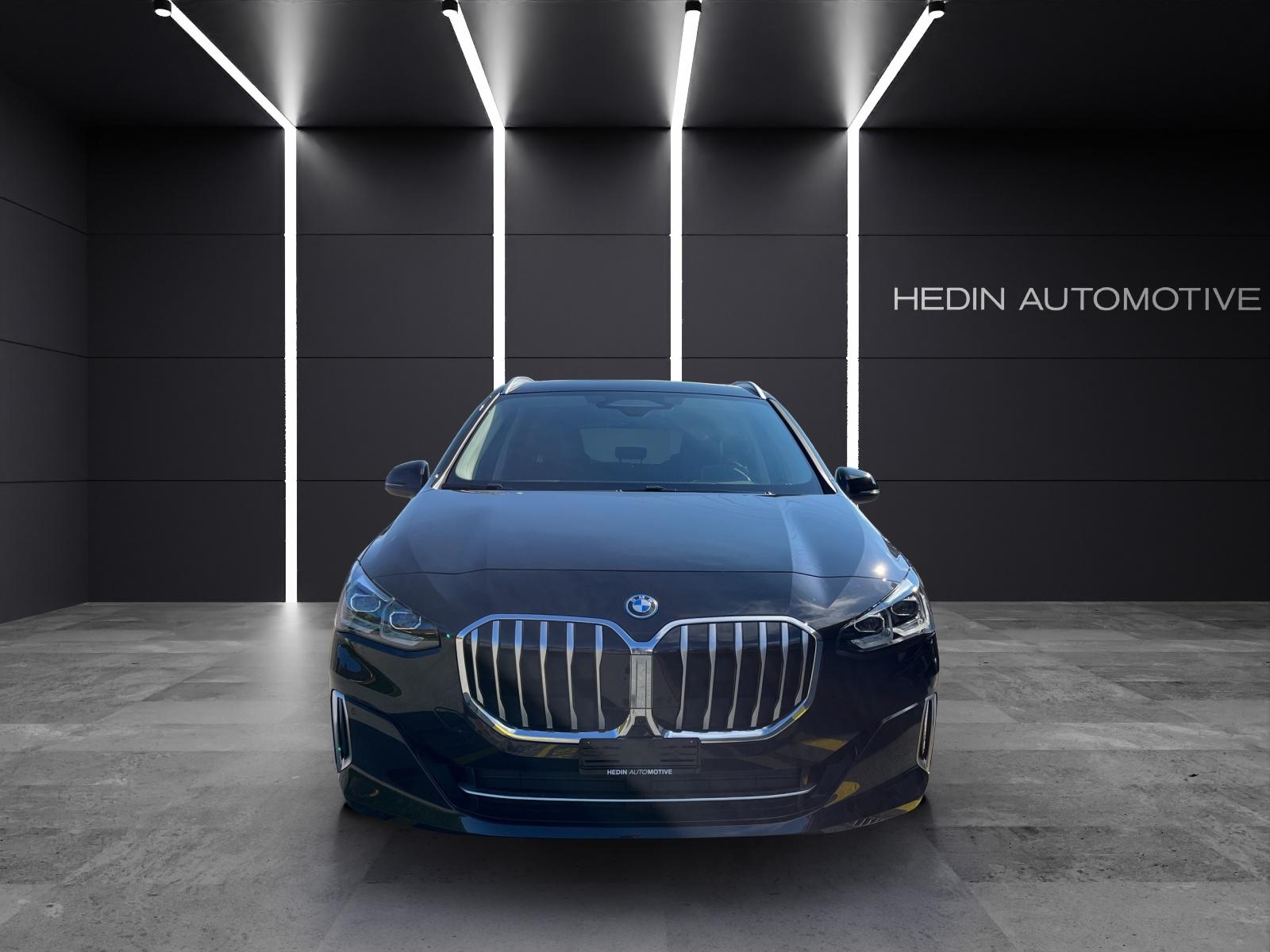 BMW 230e xDrive Active Tourer-image-6