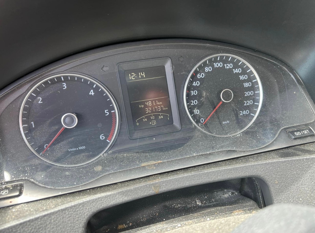 VW T5 2.0 TDI-image-4