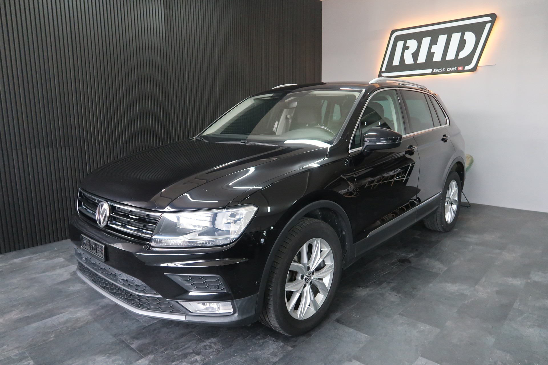 VW Tiguan 1.4TSI 4Motion DSG / CH / MFK / GARANTIE