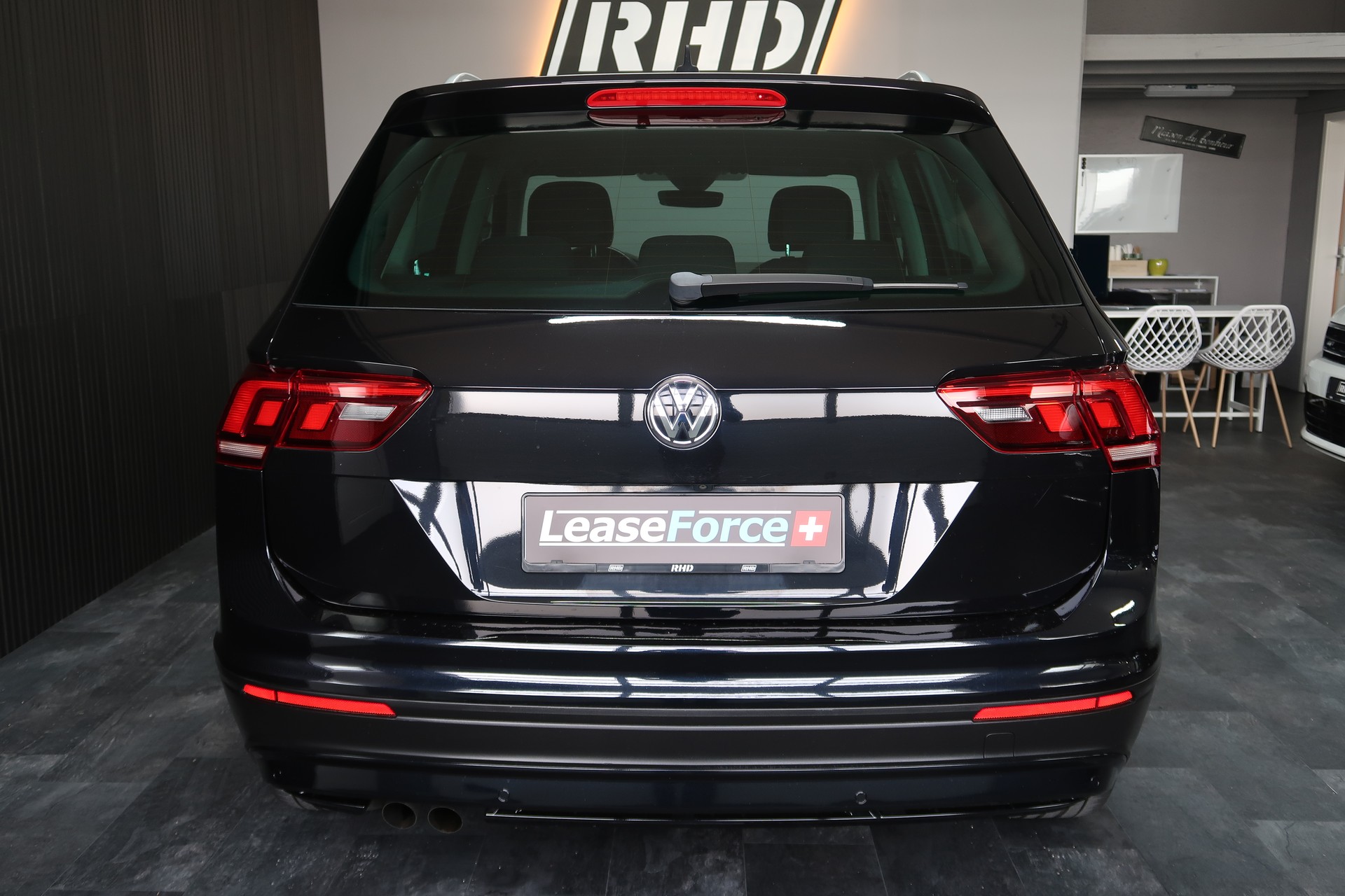 VW Tiguan 1.4TSI 4Motion DSG / CH / MFK / GARANTIE-image-10