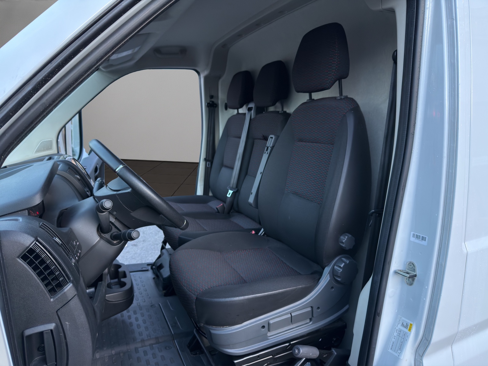 CITROEN Jumper 35 2.2 BlueHDi 140 Control L3H2-image-8